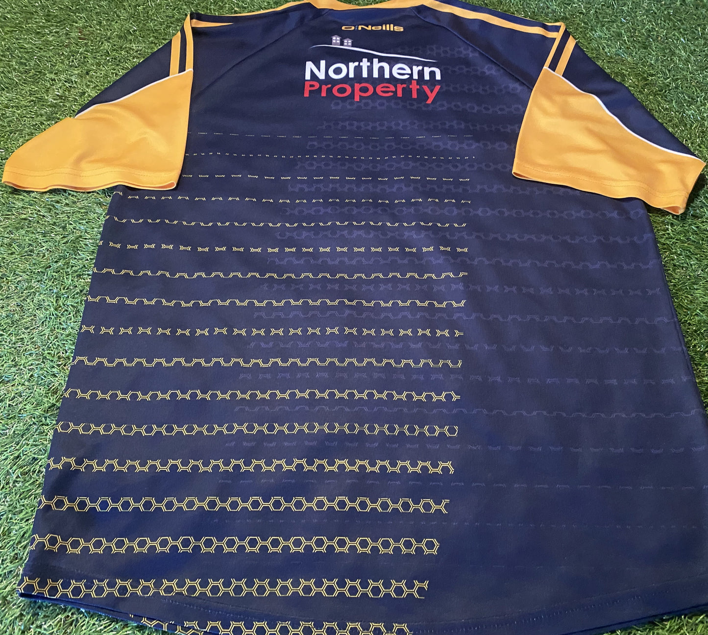 Co Antrim Irish Ireland GAA Gaelic Hurling Football Medium to Large Mans Jersey