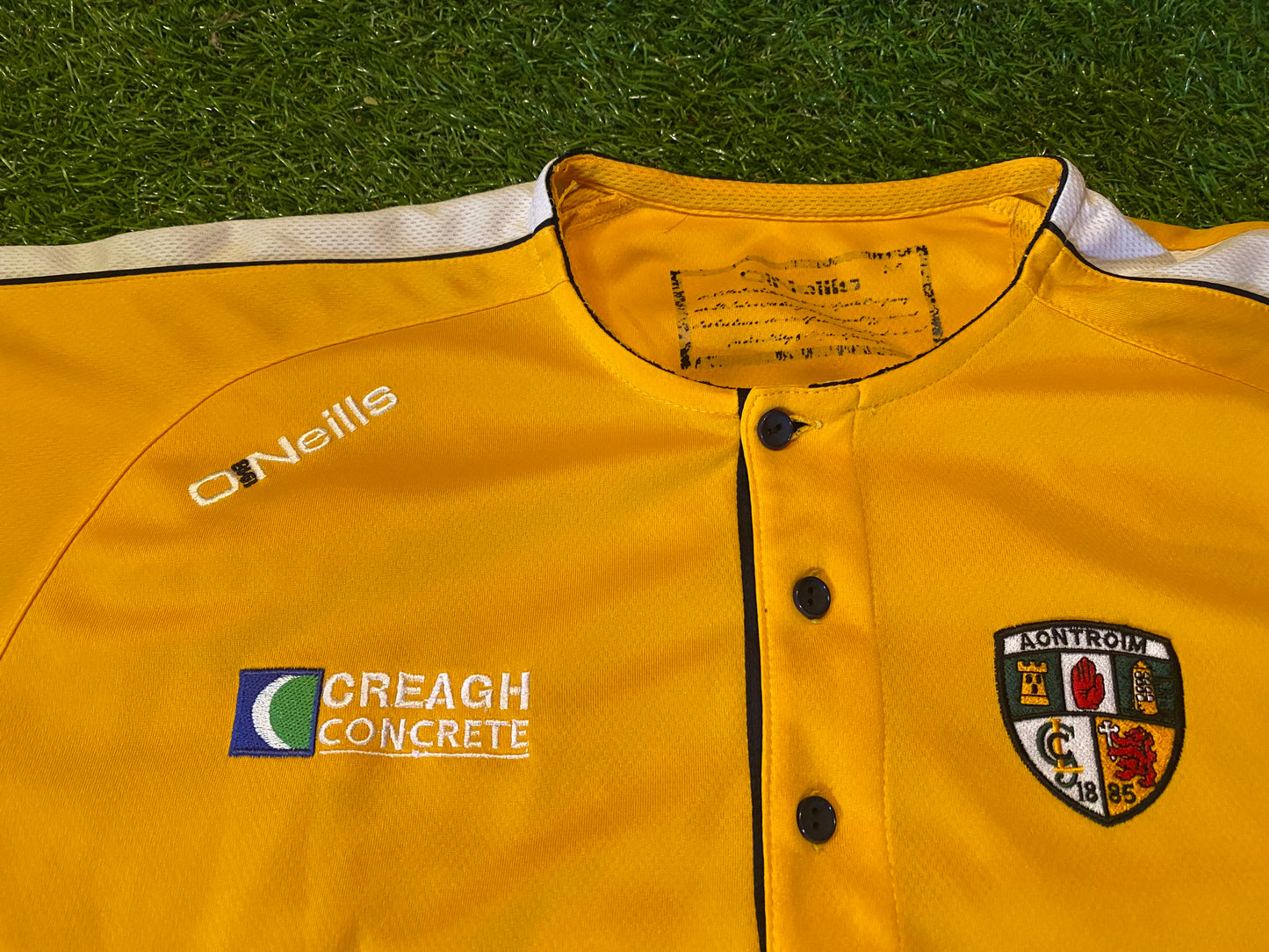 Co Antrim Irish Ireland GAA Gaelic Hurling Football Large Mans Heavier Type Polo Jersey