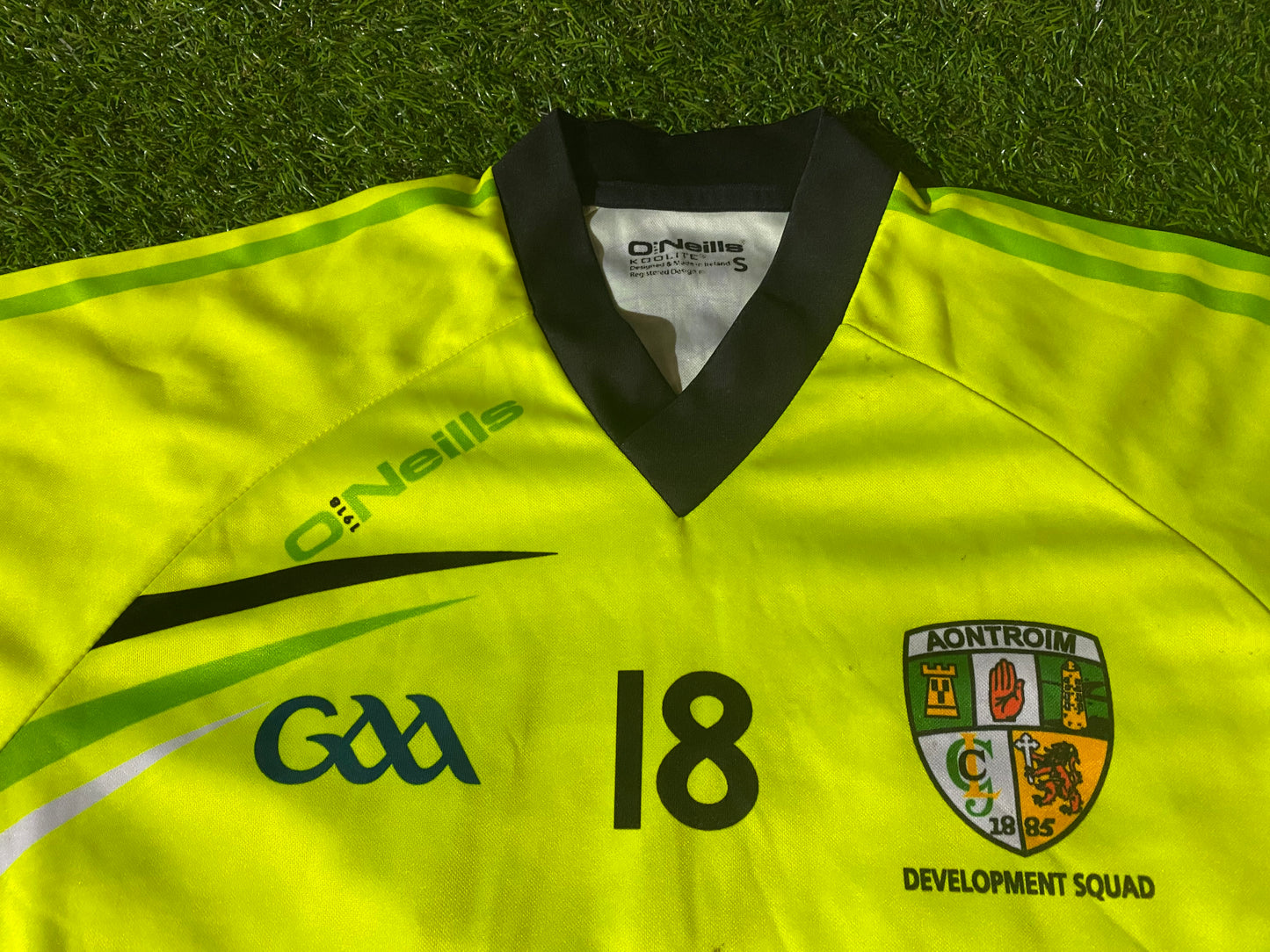 Co Antrim Ireland Eire Hurling GAA Gaelic Football Small Mans Players no18 Jersey