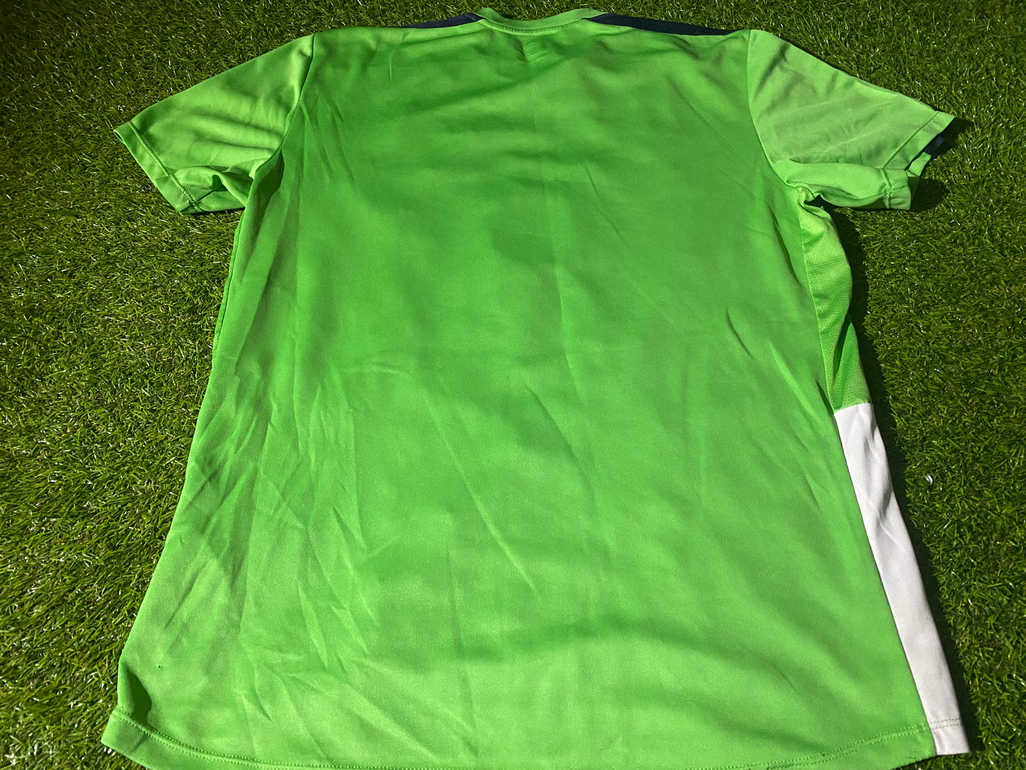 Republic of Ireland Irish Eire Football Soccer Large Mans Umbro Made Leisure Jersey