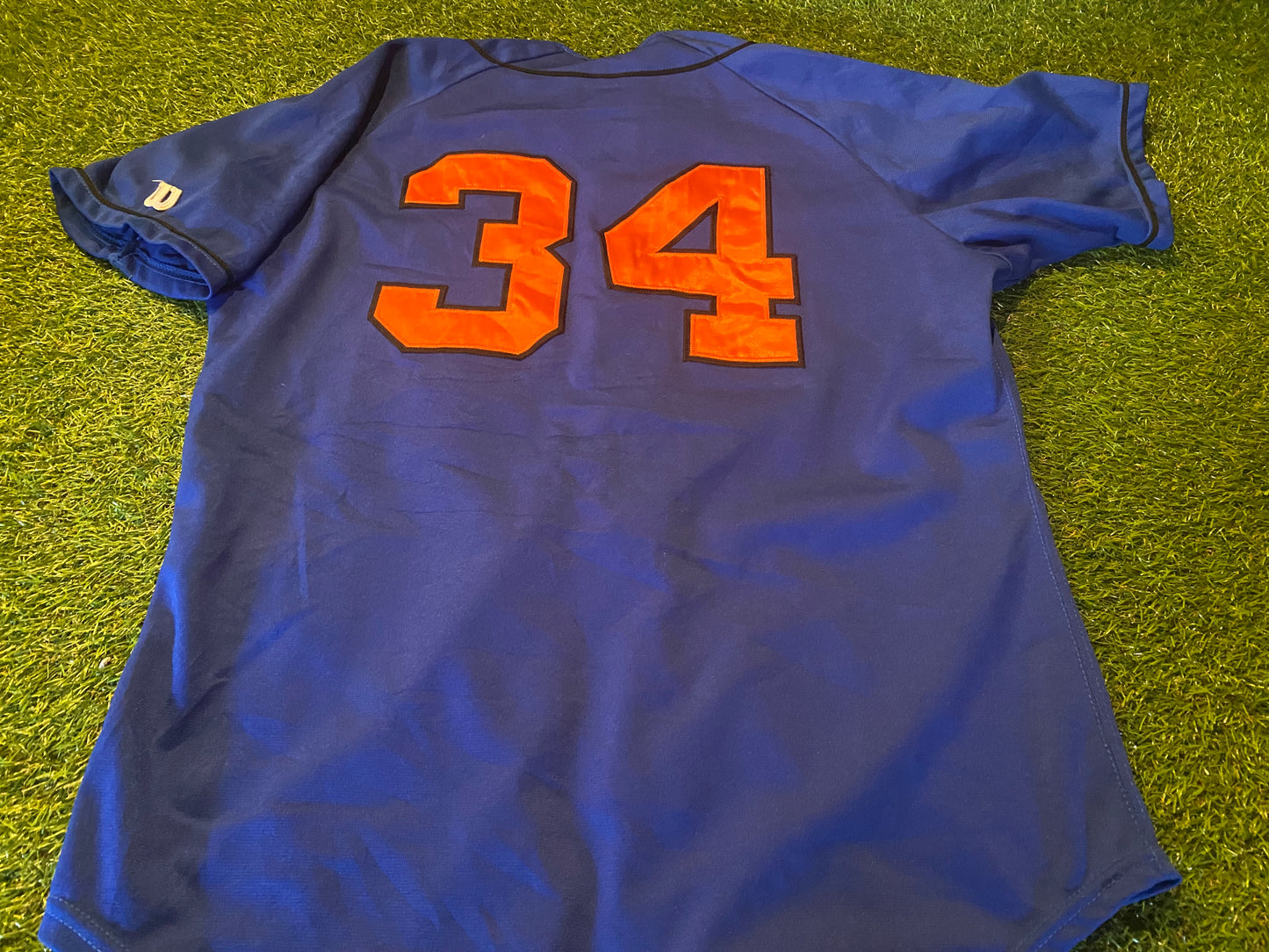 CN? USA United States of America Rare Vintage Wilson Made Medium Mans no34 Jersey / Shirt