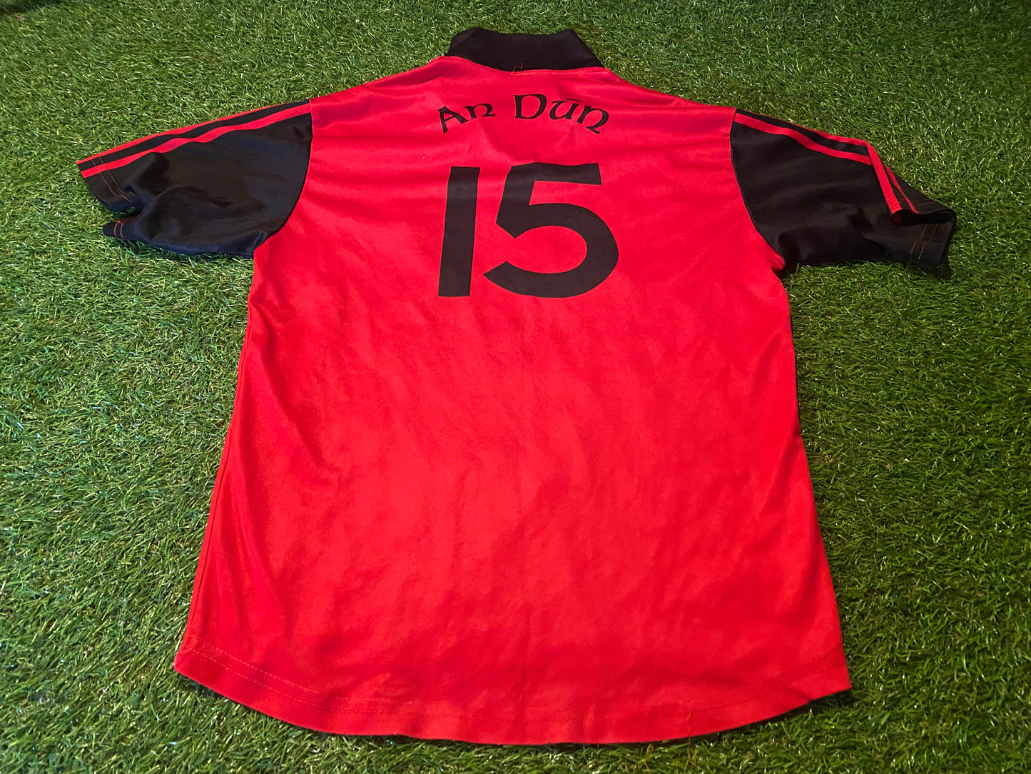 Co Down GAA Gaelic Footbal Ireland Medium Mans Tight Fitting Match worn no15 Jersey