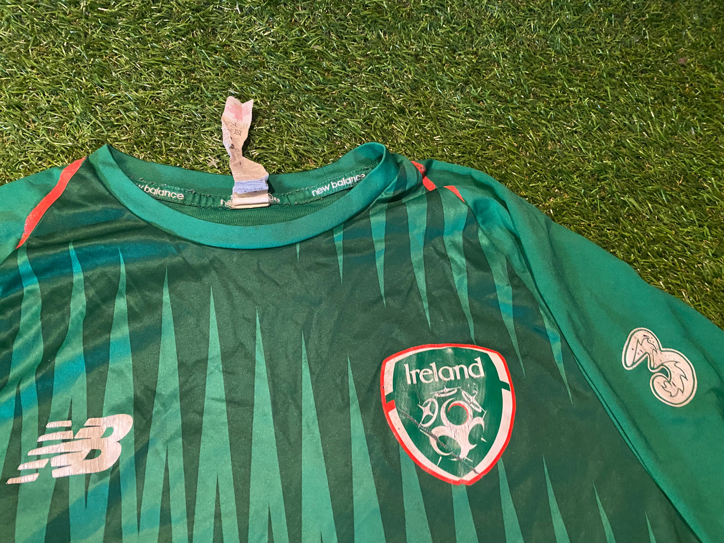 Republic of Ireland FAI Eire Irish Soccer Football Small Mans Lighter Leisure Jersey