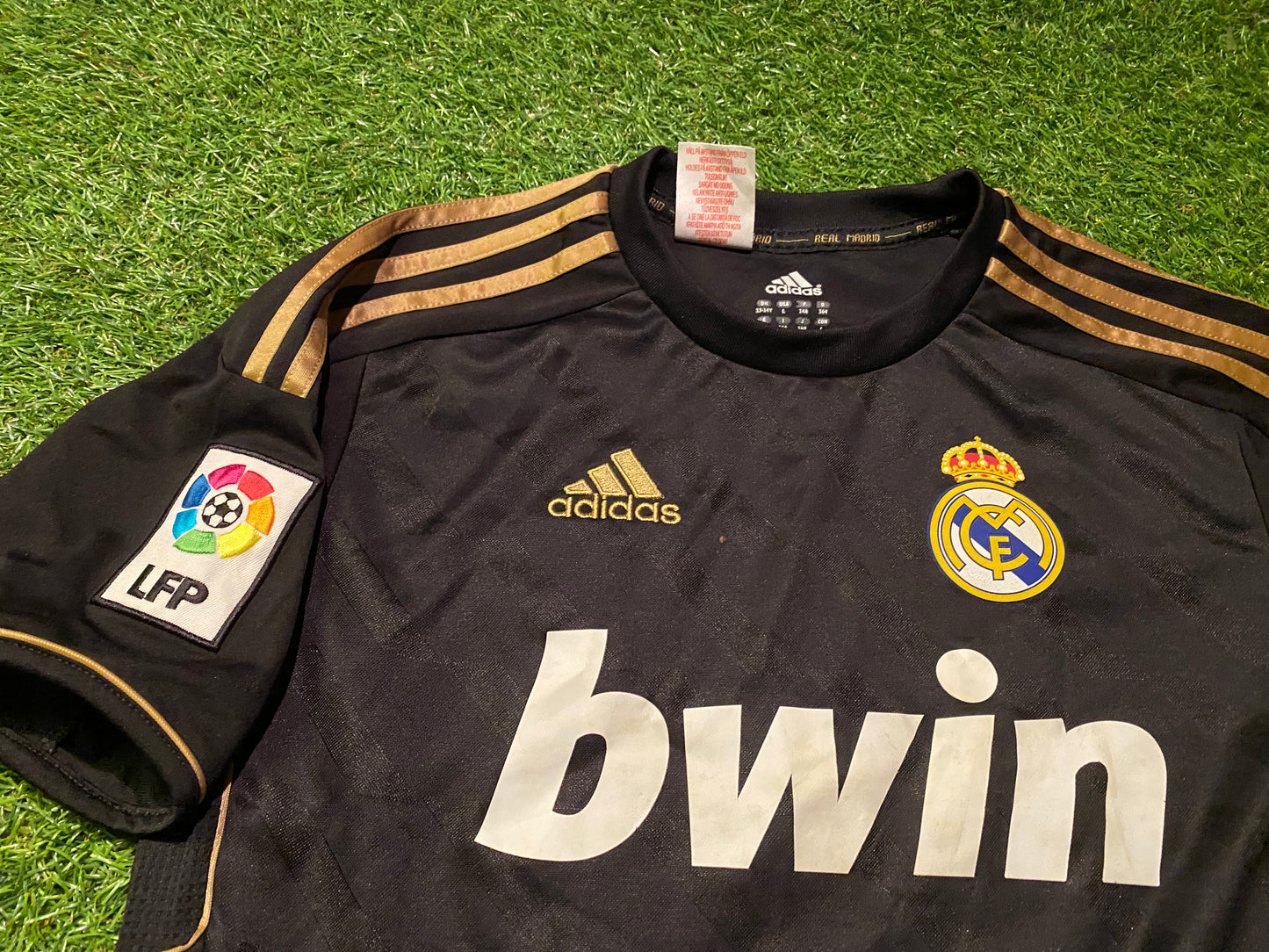 Real Madrid Spain La Liga Espana Football XL Boys / Youths Adidas Away Jersey