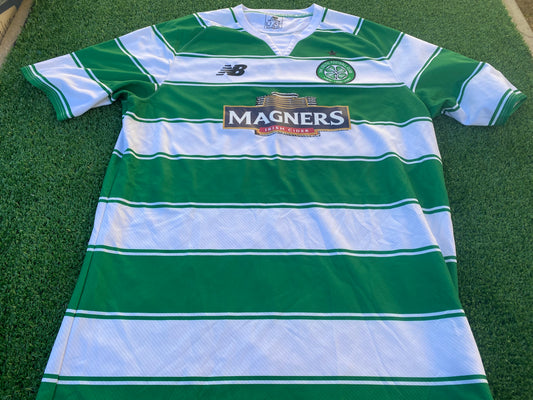 Celtic FC Scotland Soccer Football XL Extra Large Mans New Balance Home Jersey / Shirt