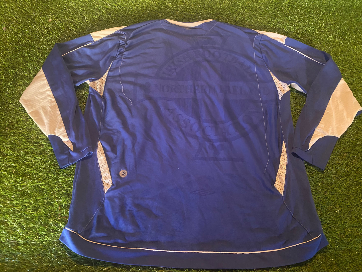 Northern Ireland Football Ulster XL Extra Large Mans Umbro Made L/S 2007 Away Jersey