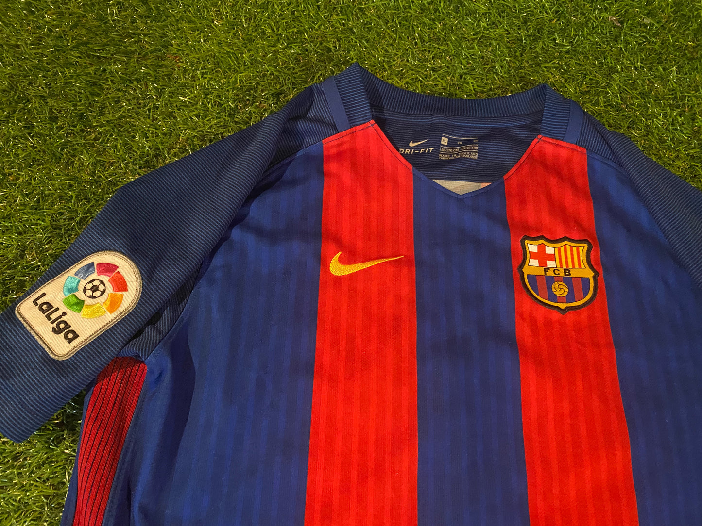 FCB Barcelona Spain Soccer Football XL Boys / Youths 13-14 yr Messi no10 Home Jersey