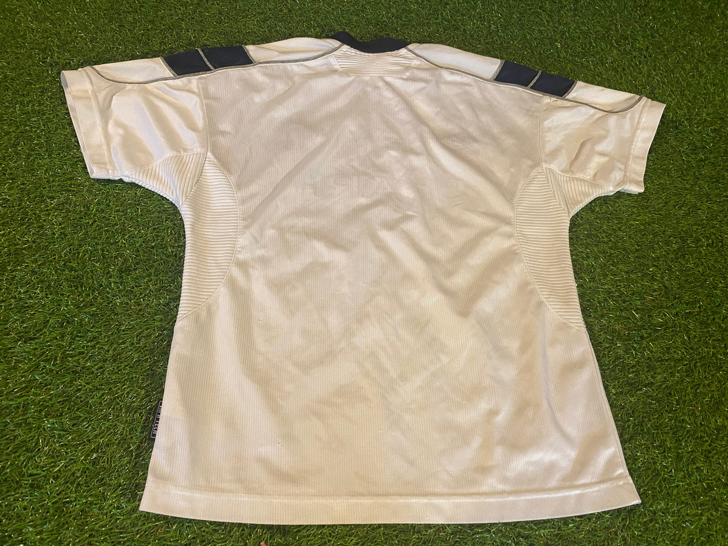 Manchester United Soccer Football Large Boys 10-12 yr Rare Vintage Umbro Jersey