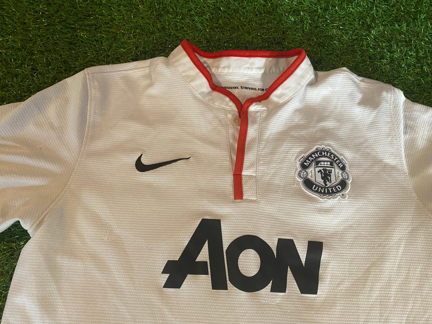 Manchester United Soccer Football XL Boys / Youths 13-14 yr Chicharito no14 Away Jersey