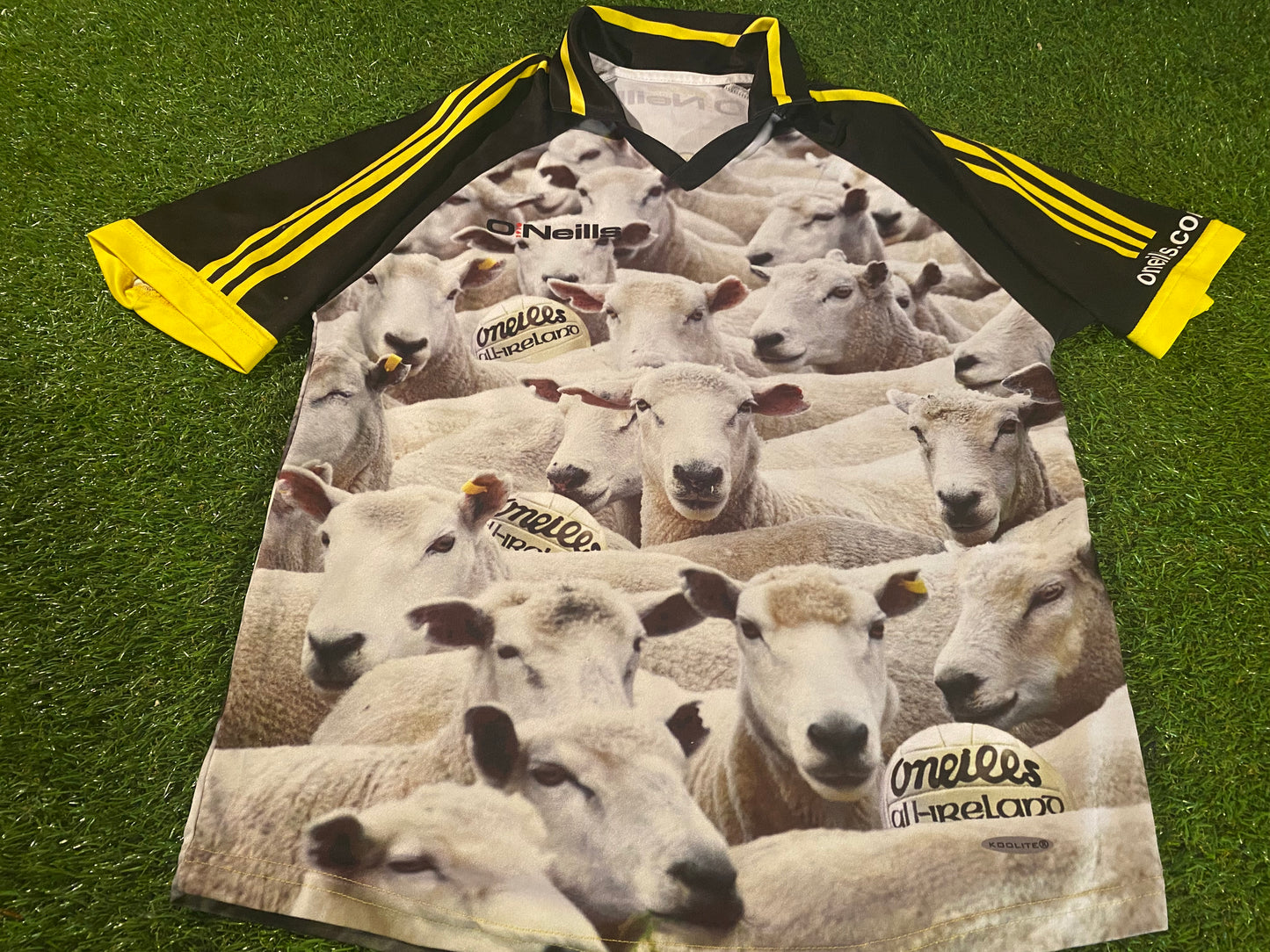 Farmers Farming Country Ireland GAA Gaelic Football Hurling Small Mans Fun Jersey