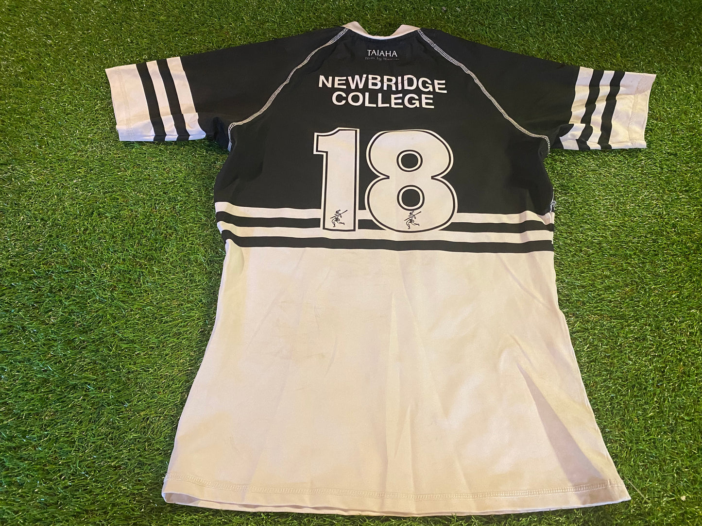 Newbridge College Ireland Irish Rugby Union Large Mans no18 Tight Fit Match Worn Jersey