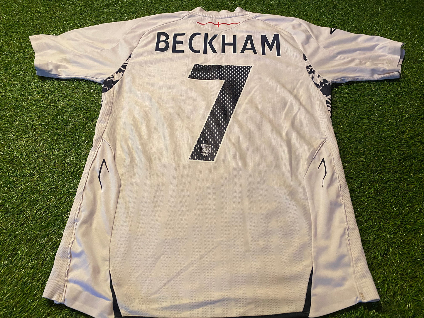 England English Soccer Football Small Mans David Beckham no7 Umbro Home Jersey