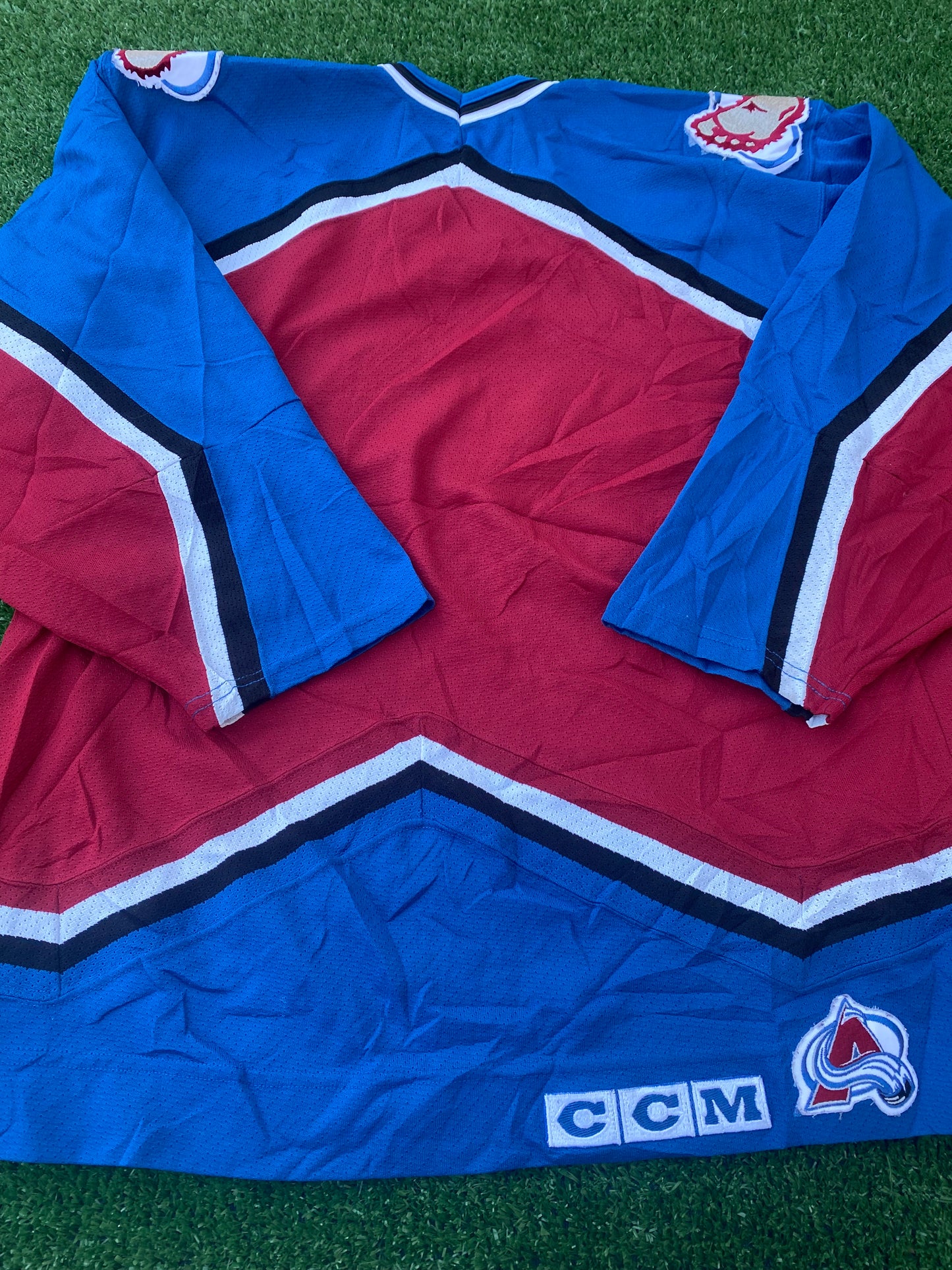 Colorado Avalanche Ice Hockey NHL USA Large Mans CCM Made Big Loose Fit Jersey