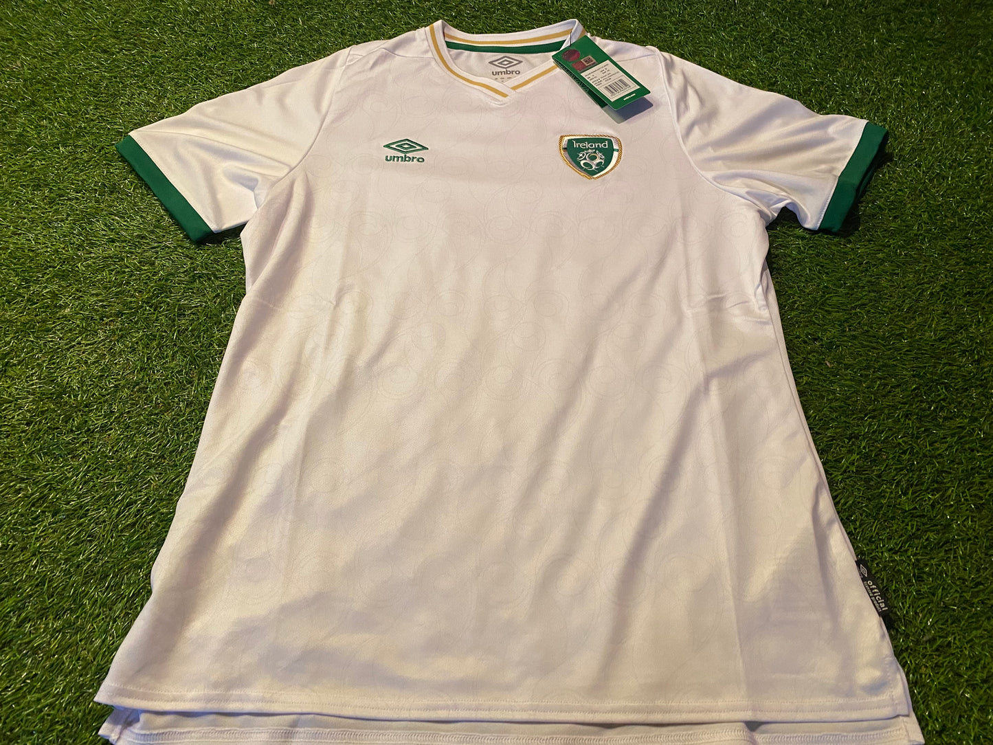 Republic of Ireland Eire Irish Womans Soccer Football Adult size 16 Umbro Made Away Jersey