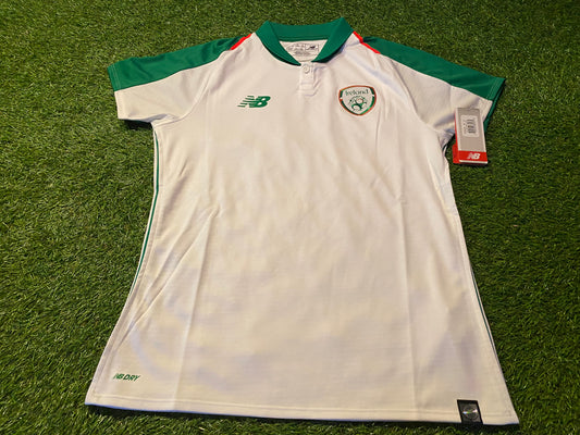 Republic of Ireland Eire Irish Womans Soccer Football Adult size 10 New Balance Away Jersey