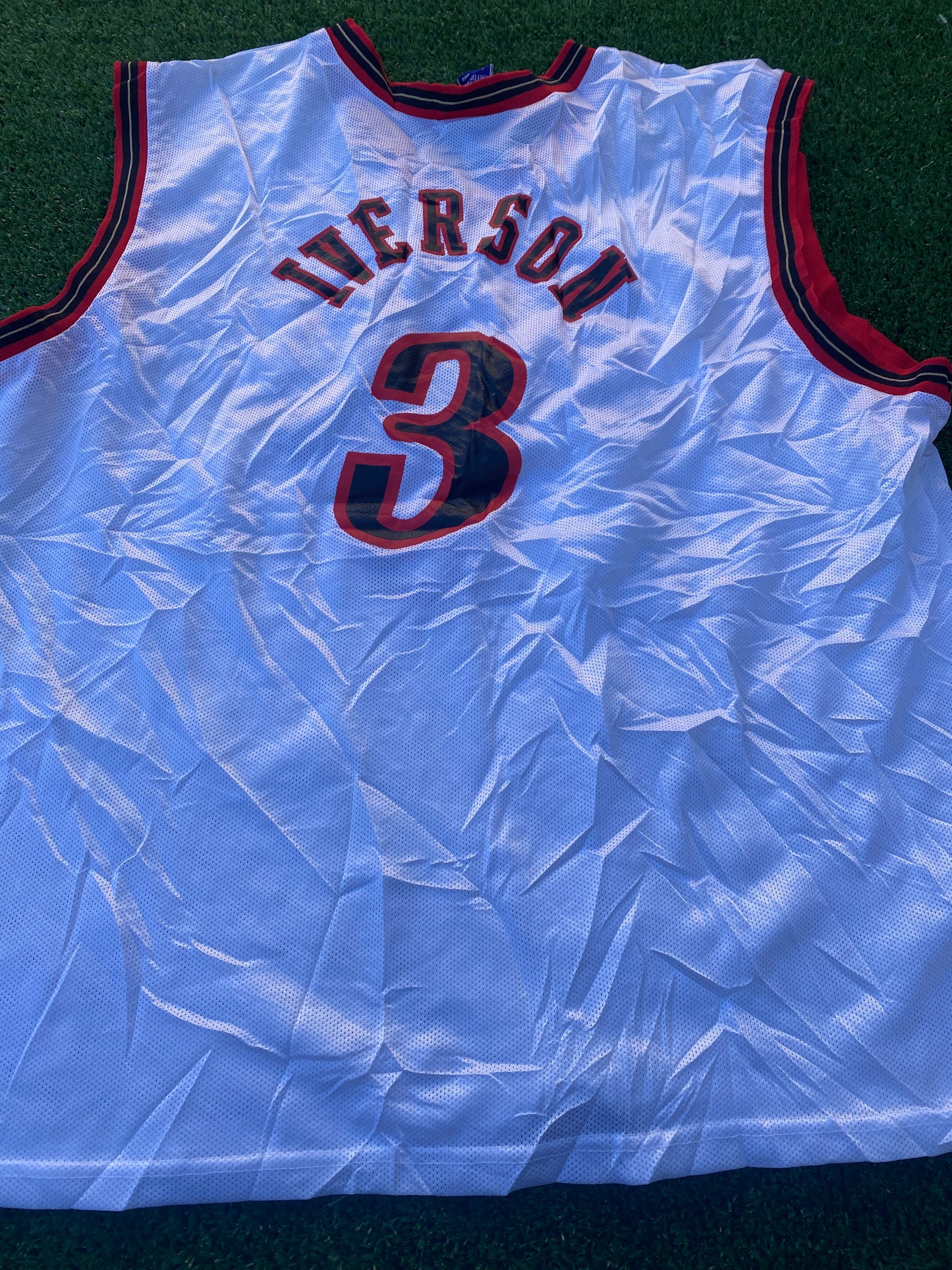 Philadelphia 76ers NBA Basketball USA XL Extra large Mans Vintage Iverson no3 Champion Jersey