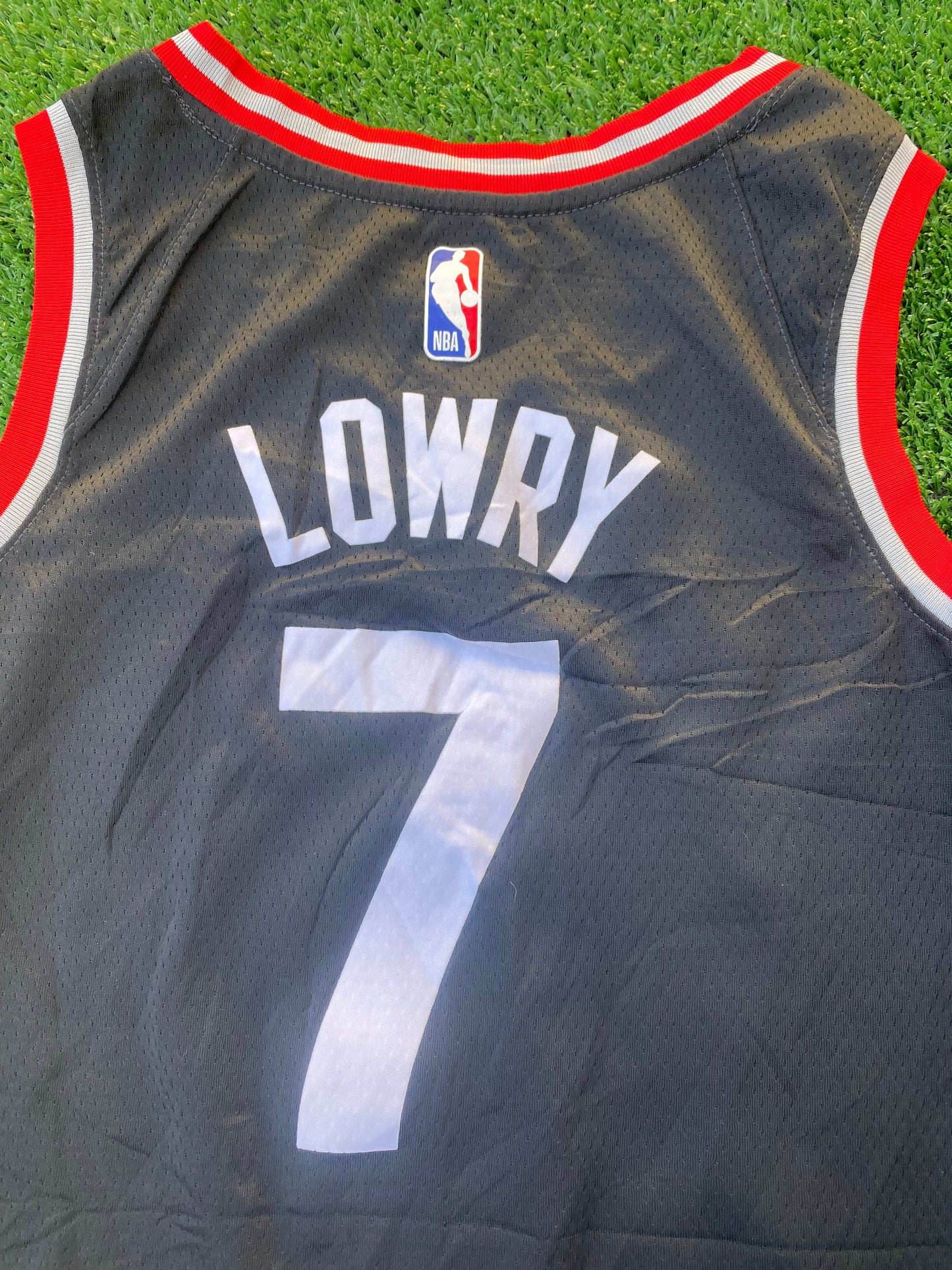 Toronto Raptors NBA Basketball Canada Large Boys / Youths Lowry no7 Nike Swingman Jersey