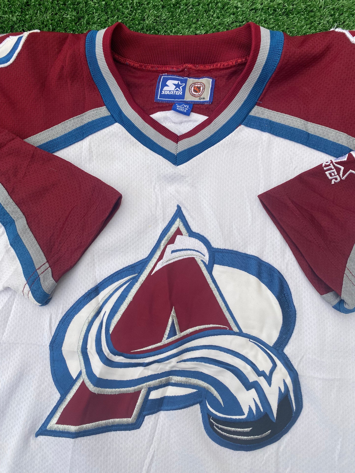 Colorado Avalanche Ice Hockey NHL USA Youths / Small Mans CCM Made Big Loose Fit Jersey