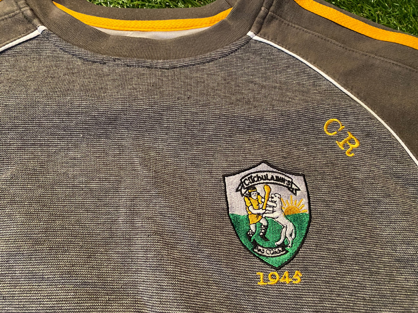 Cuchulainn’s Hurling Club GAA Gaelic Football Co Armagh Small Mans Sweater Sweatshirt