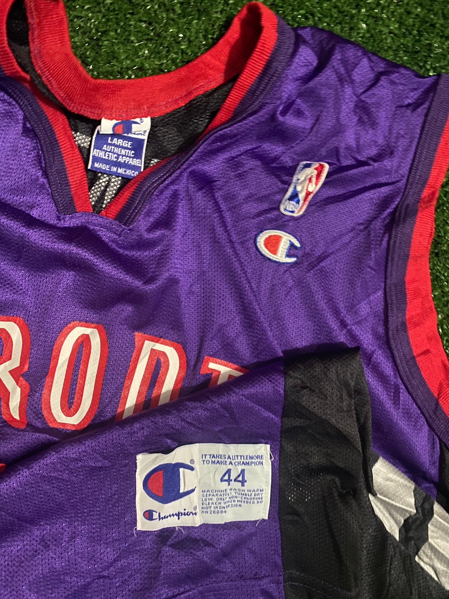 Toronto Raptors NBA Basketball Canada Large Mans Rare Vintage Champion Made Carter no15 Jersey