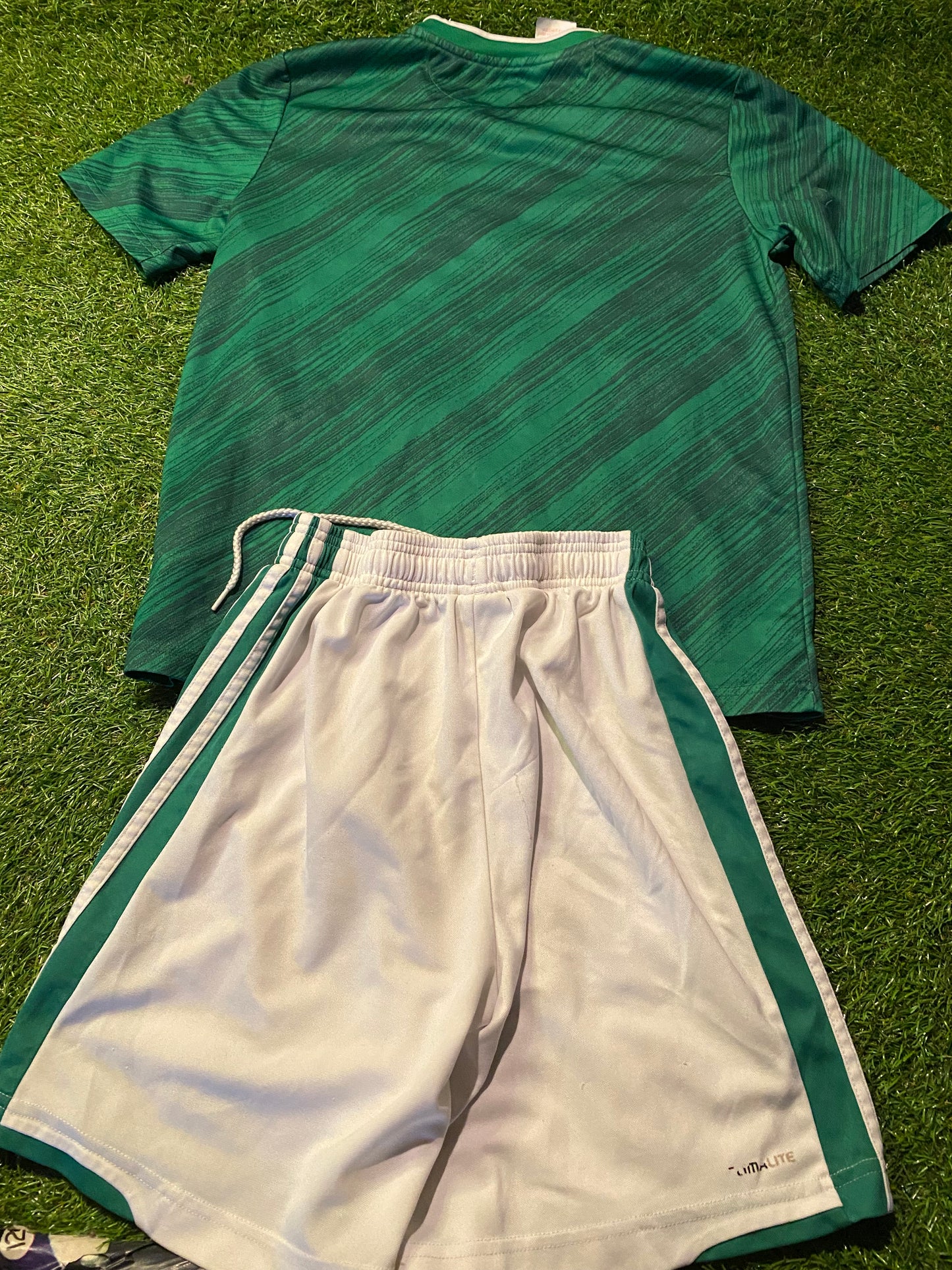 Northern Ireland Soccer Football Extra Large Boys 13-14 Year Old Adidas Made Top & Shorts Set