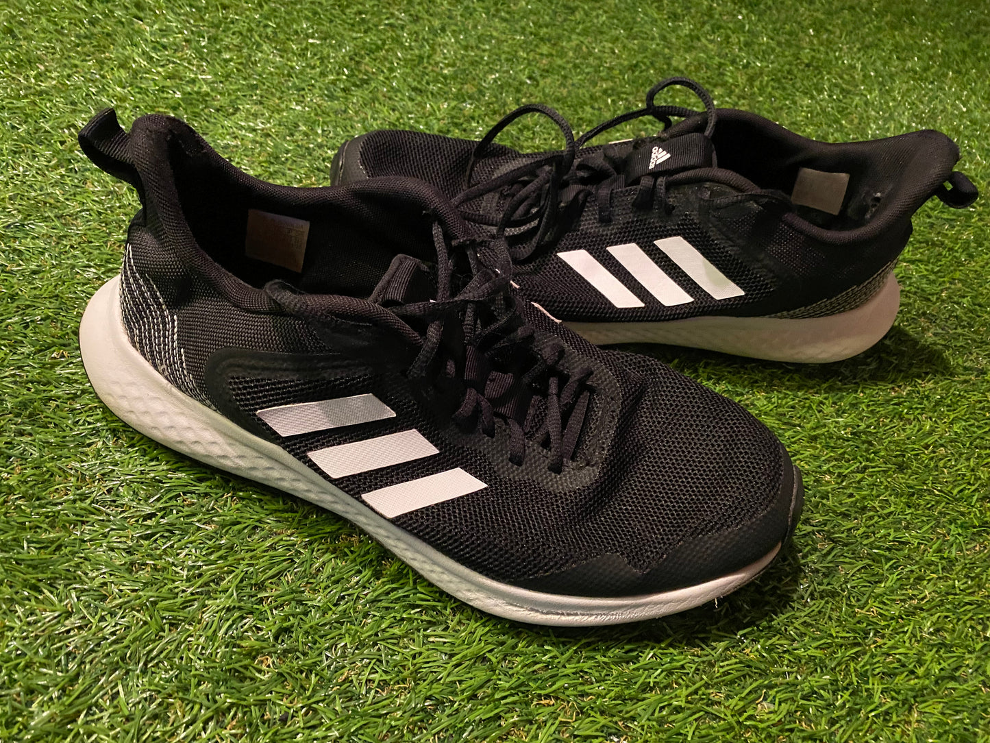 Adidas Made Adult Mans Mens Trainers UK Size 9 EU Size 43.5
