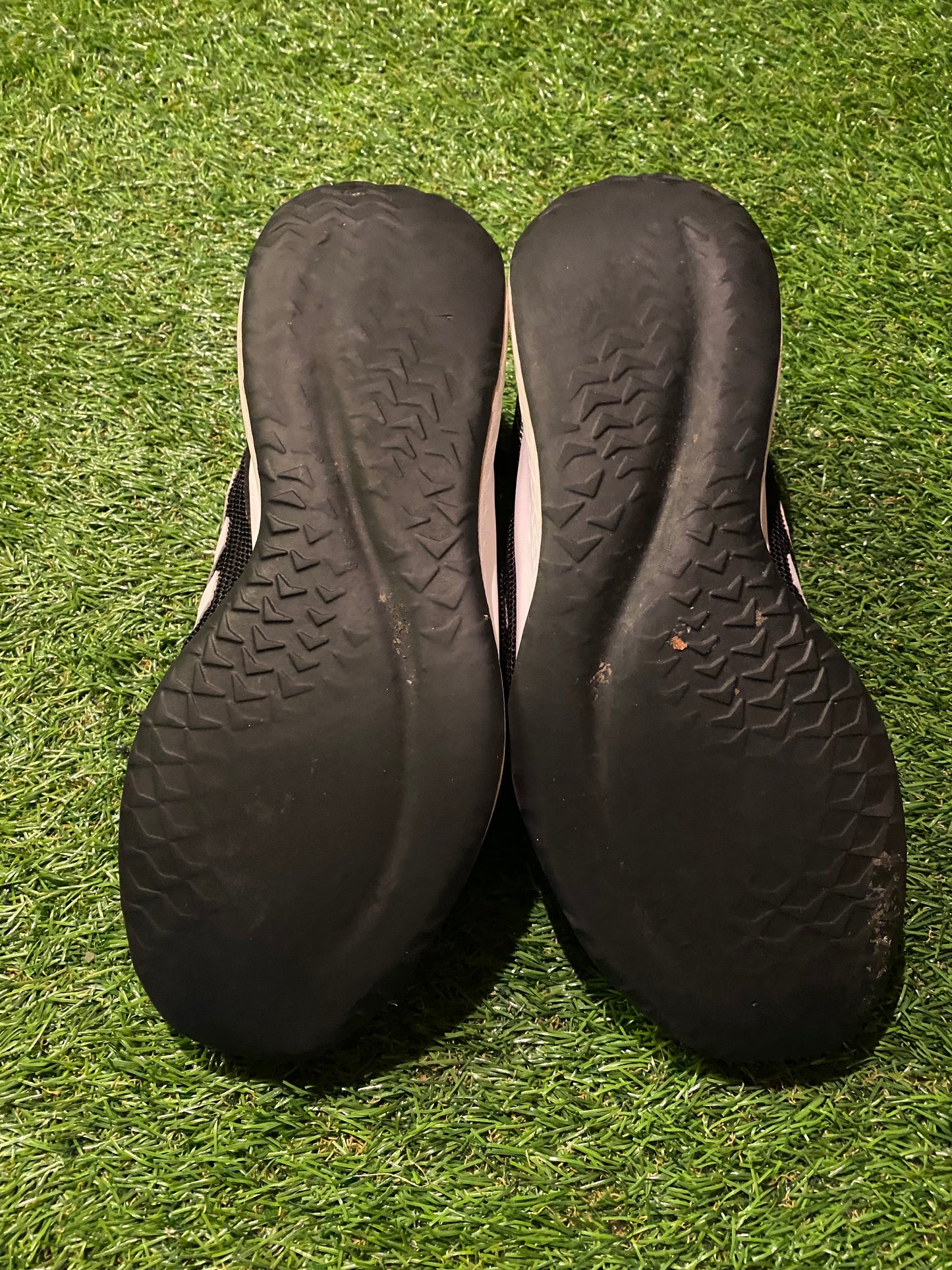 Adidas Made Adult Mans Mens Trainers UK Size 9 EU Size 43.5