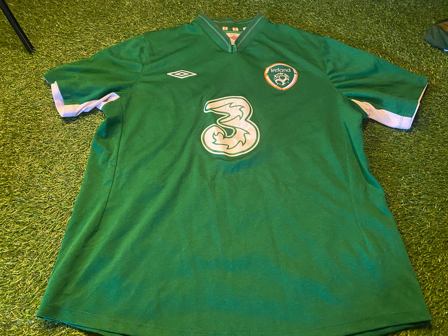 Republic of Ireland Eire Irish Football Soccer XL Extra Large Mans Umbro Made Home Jersey