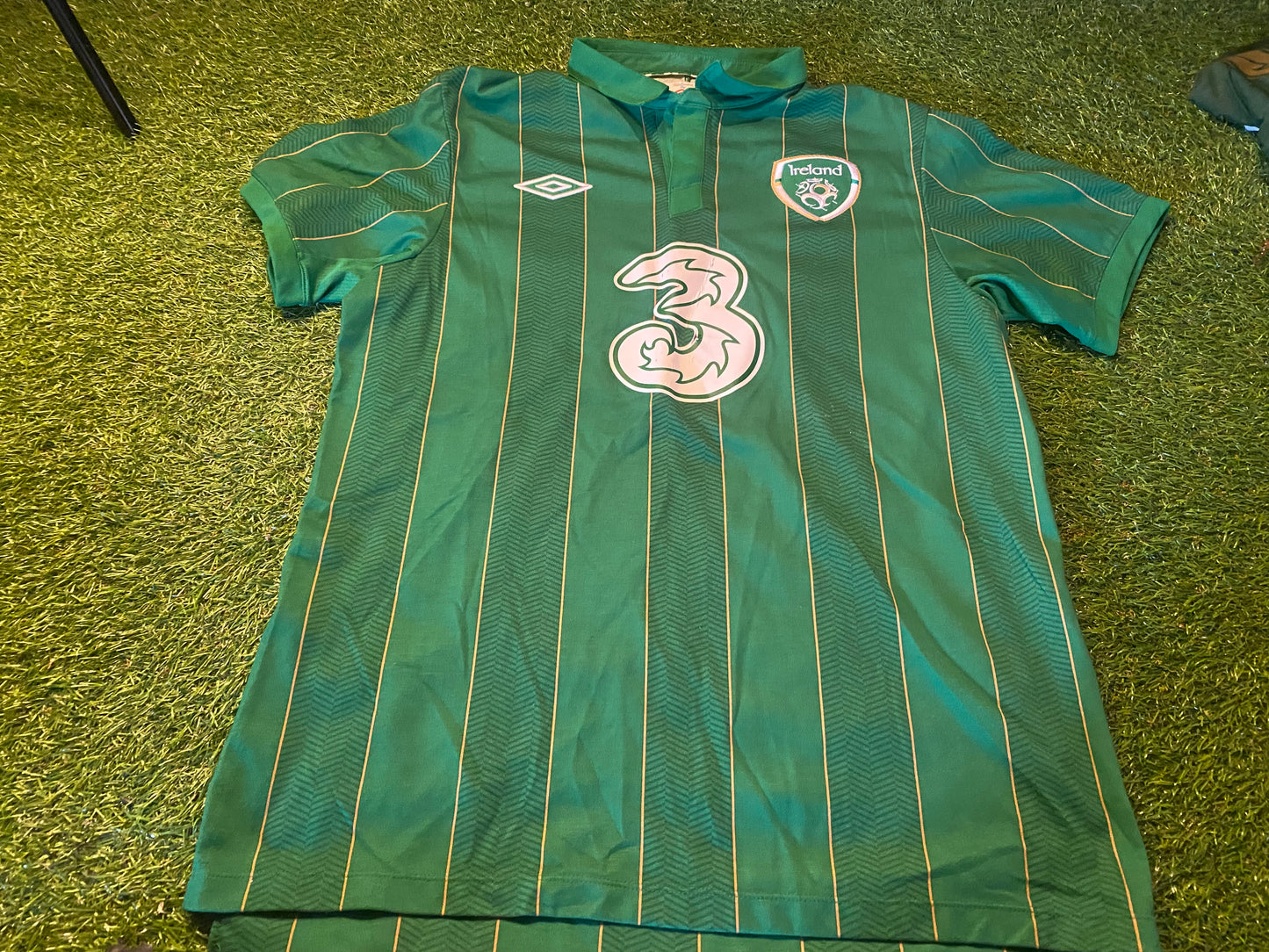 Republic of Ireland Eire Irish Football Soccer Medium Mans Umbro Made Home Jersey