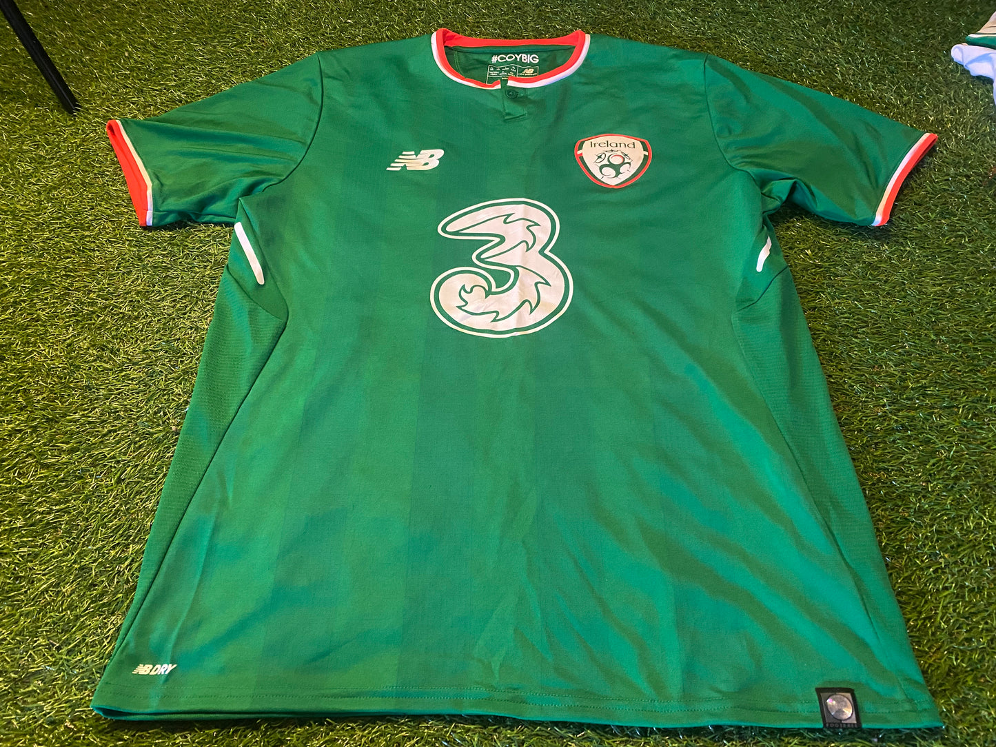 Republic of Ireland Eire Irish Football Soccer Large Mans McClean no11 New Balance Home Jersey