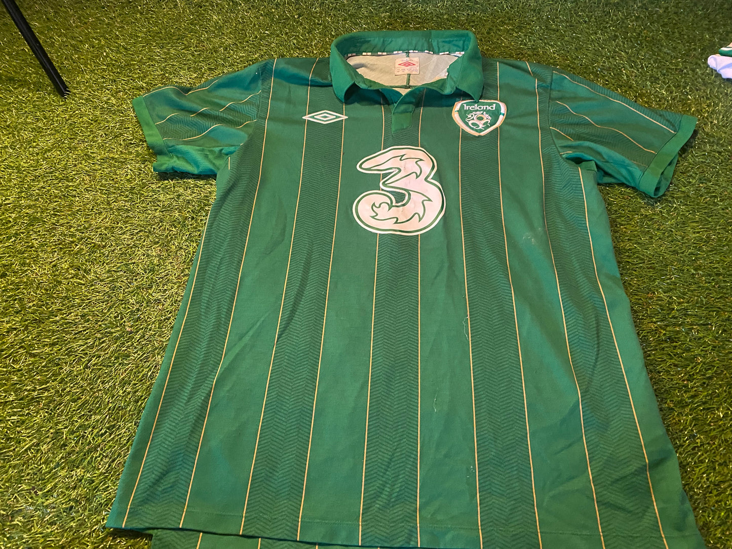 Republic of Ireland Eire Irish Football Soccer Medium Mans Umbro Made Home Jersey