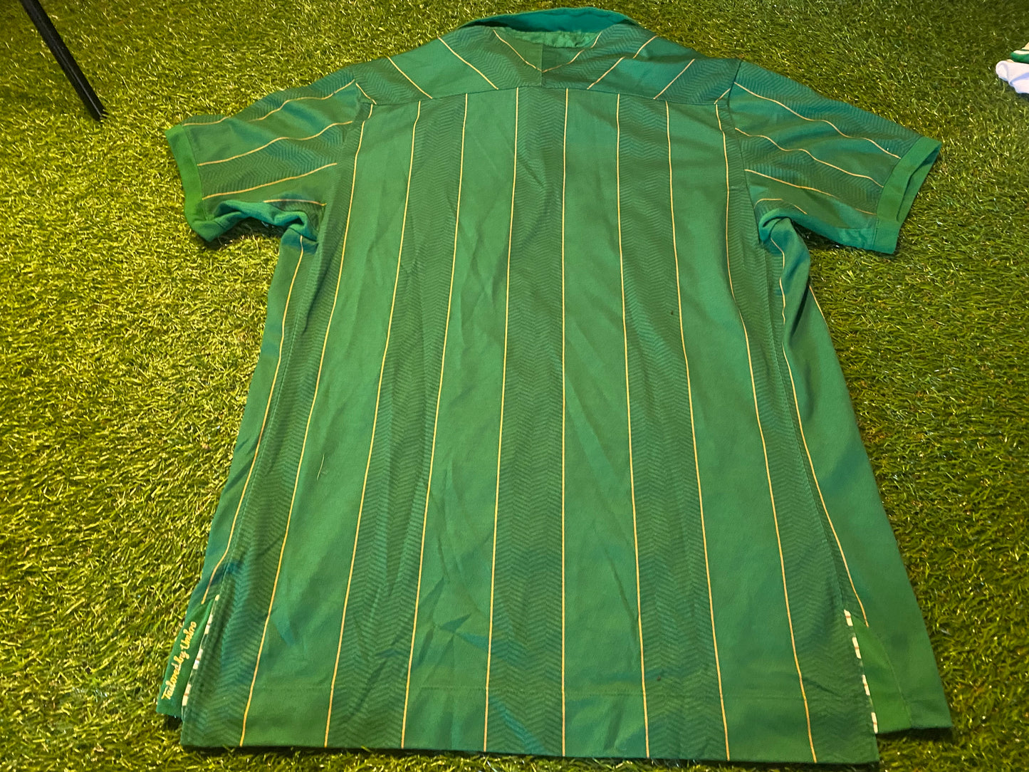 Republic of Ireland Eire Irish Football Soccer Medium Mans Umbro Made Home Jersey