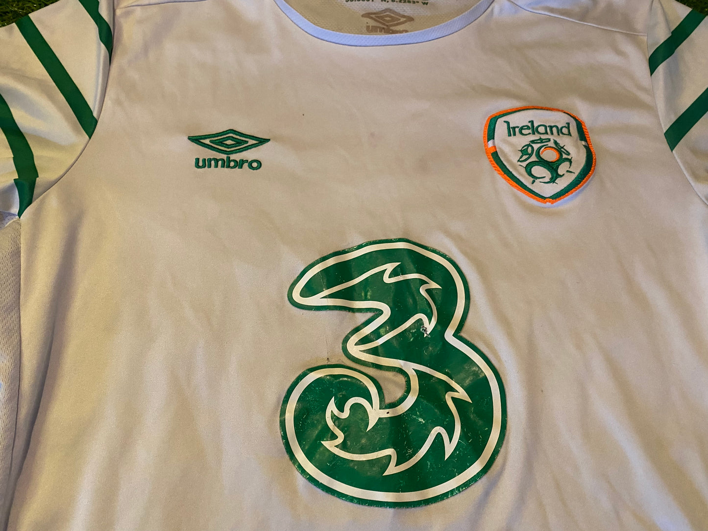 Republic of Ireland Eire Irish Football Soccer Medium Mans Umbro Made 2016 Away Jersey