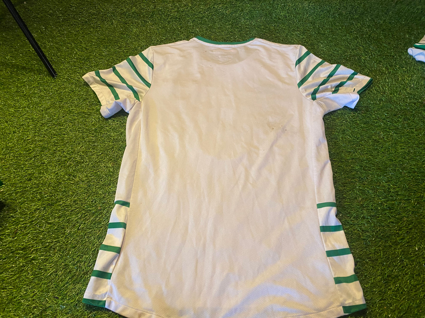 Republic of Ireland Eire Irish Football Soccer Medium Mans Umbro Made 2016 Away Jersey