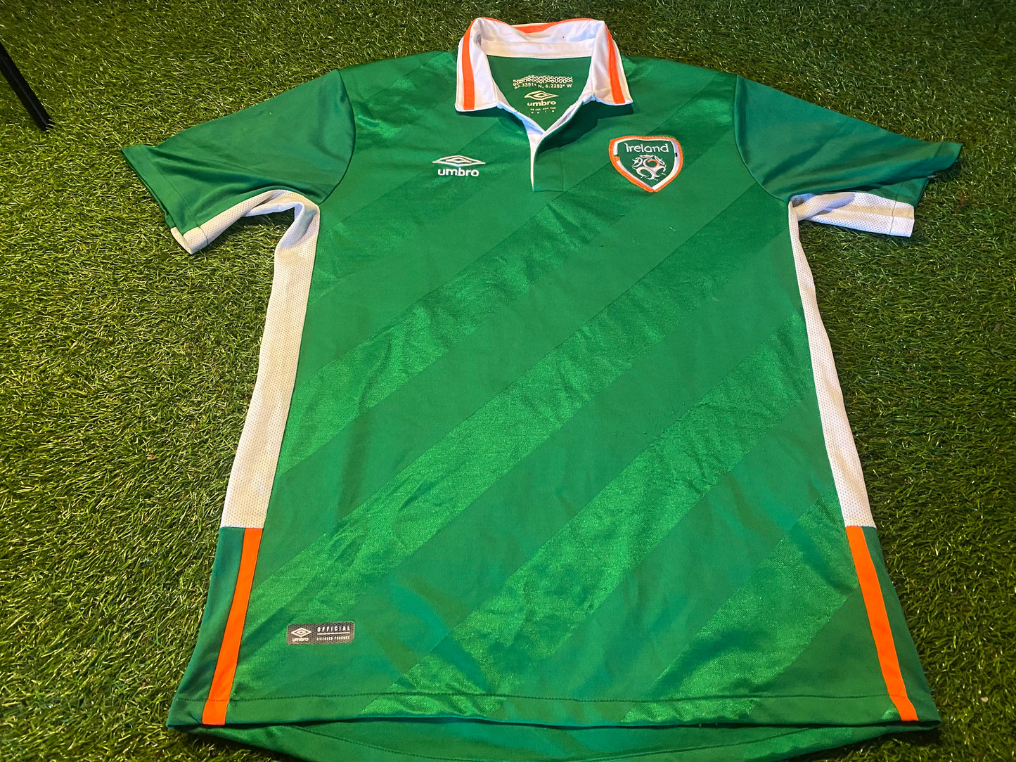 Republic of Ireland Eire Irish Football Soccer Medium Mans Rare Unsponsored Home Jersey