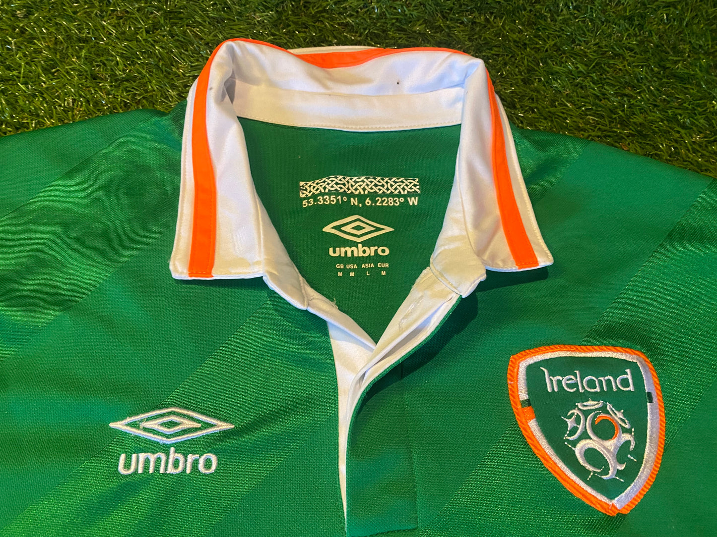 Republic of Ireland Eire Irish Football Soccer Medium Mans Rare Unsponsored Home Jersey