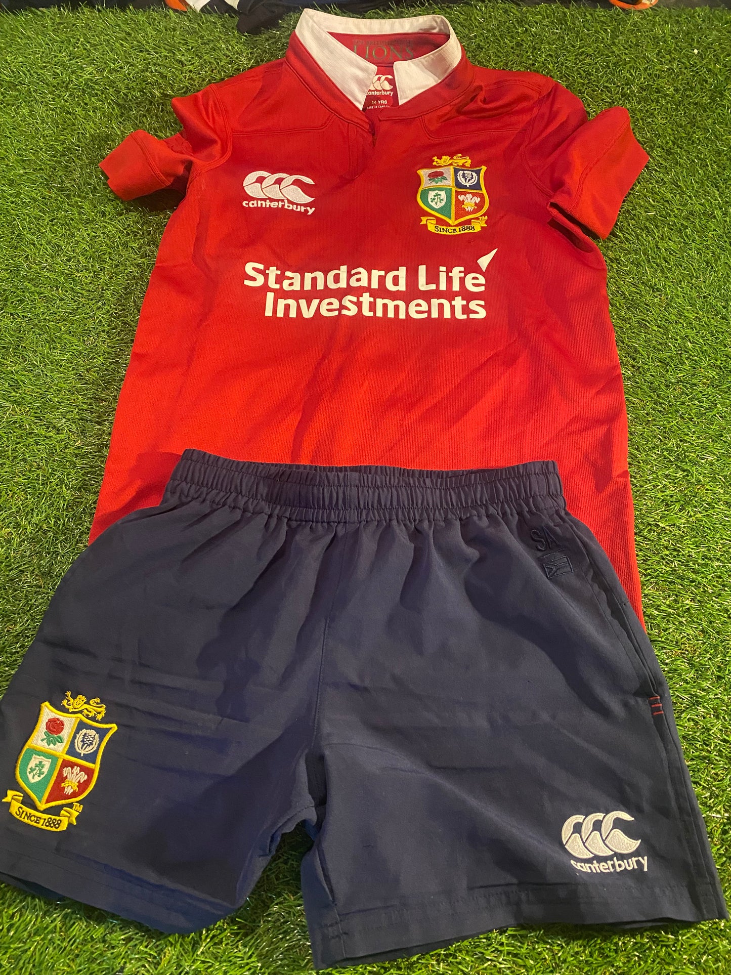 British & Irish Lions Rugby Union XL Boys 12-14 Year Old 2017 CCC Top & Shorts Set