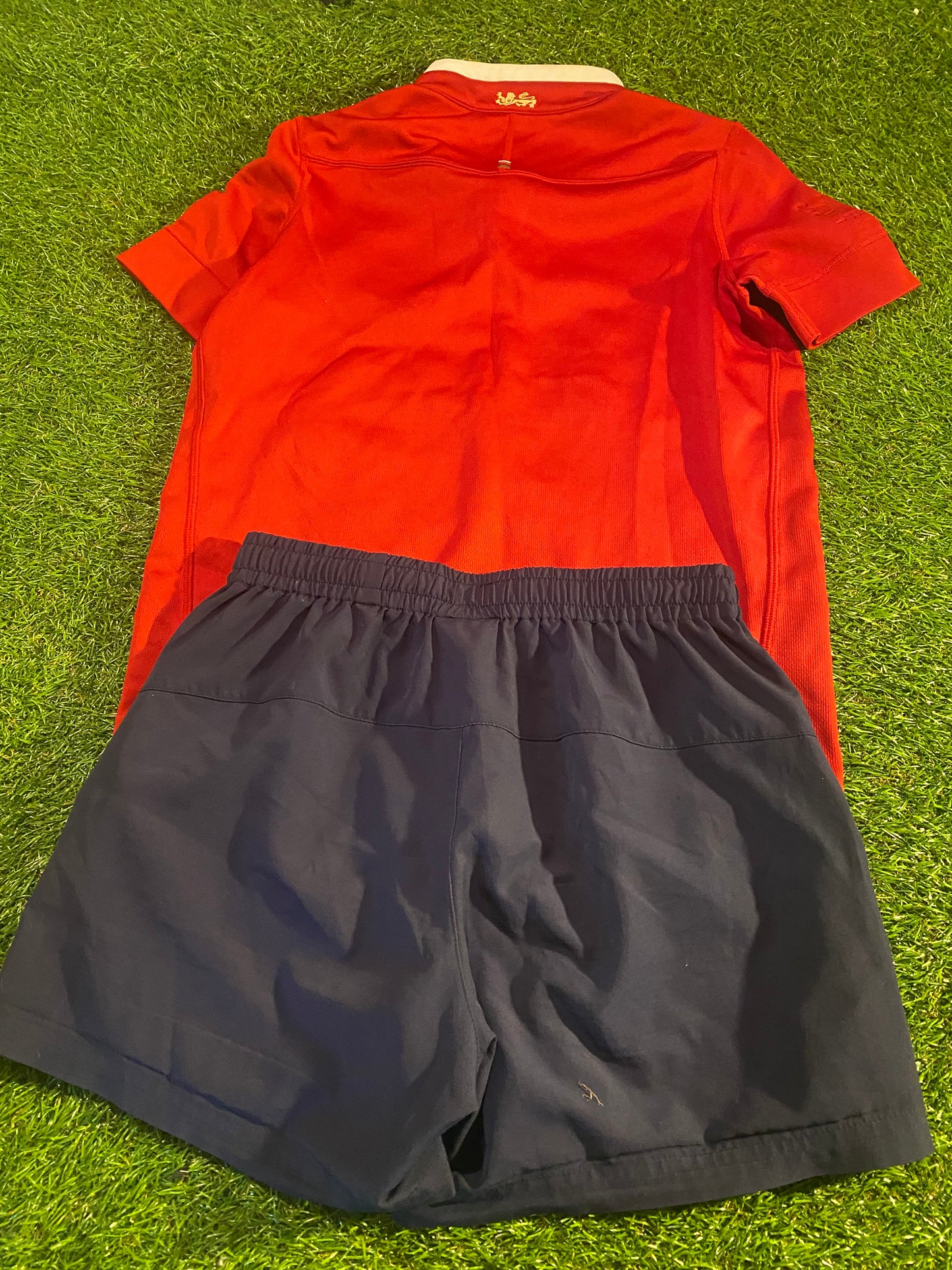 British & Irish Lions Rugby Union XL Boys 12-14 Year Old 2017 CCC Top & Shorts Set