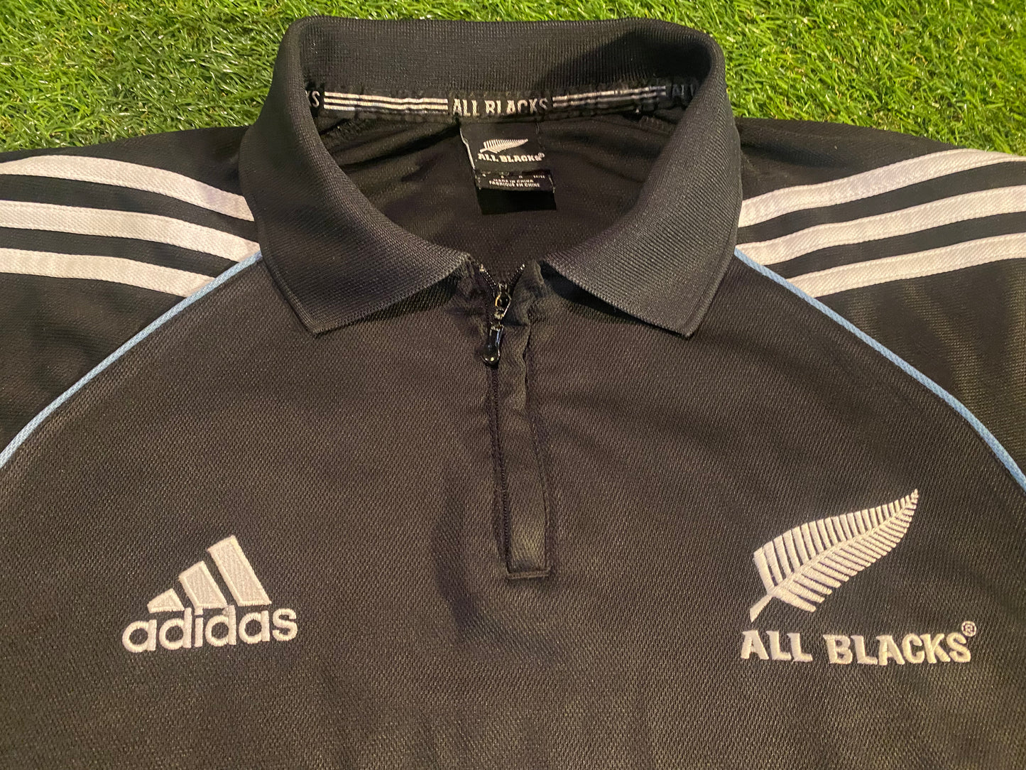 New Zealand All Blacks Rugby Union Football Medium Mans Vintage Adidas Polo Jersey