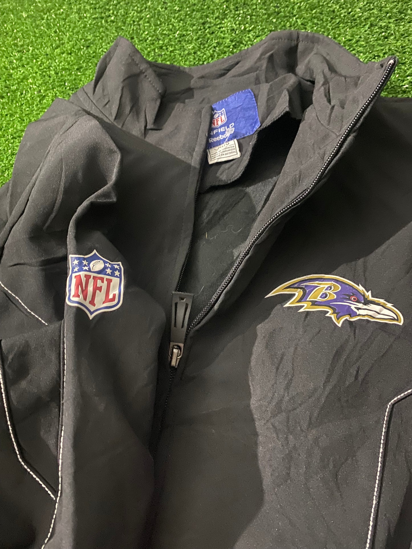 Baltimore Ravens NFL American Football USA Large mans Reebok On Field Made Zip Up jacket