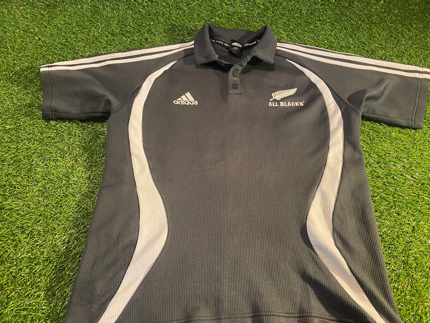 New Zealand All Blacks Rugby Union Football Medium Mans Vintage Adidas Polo Jersey