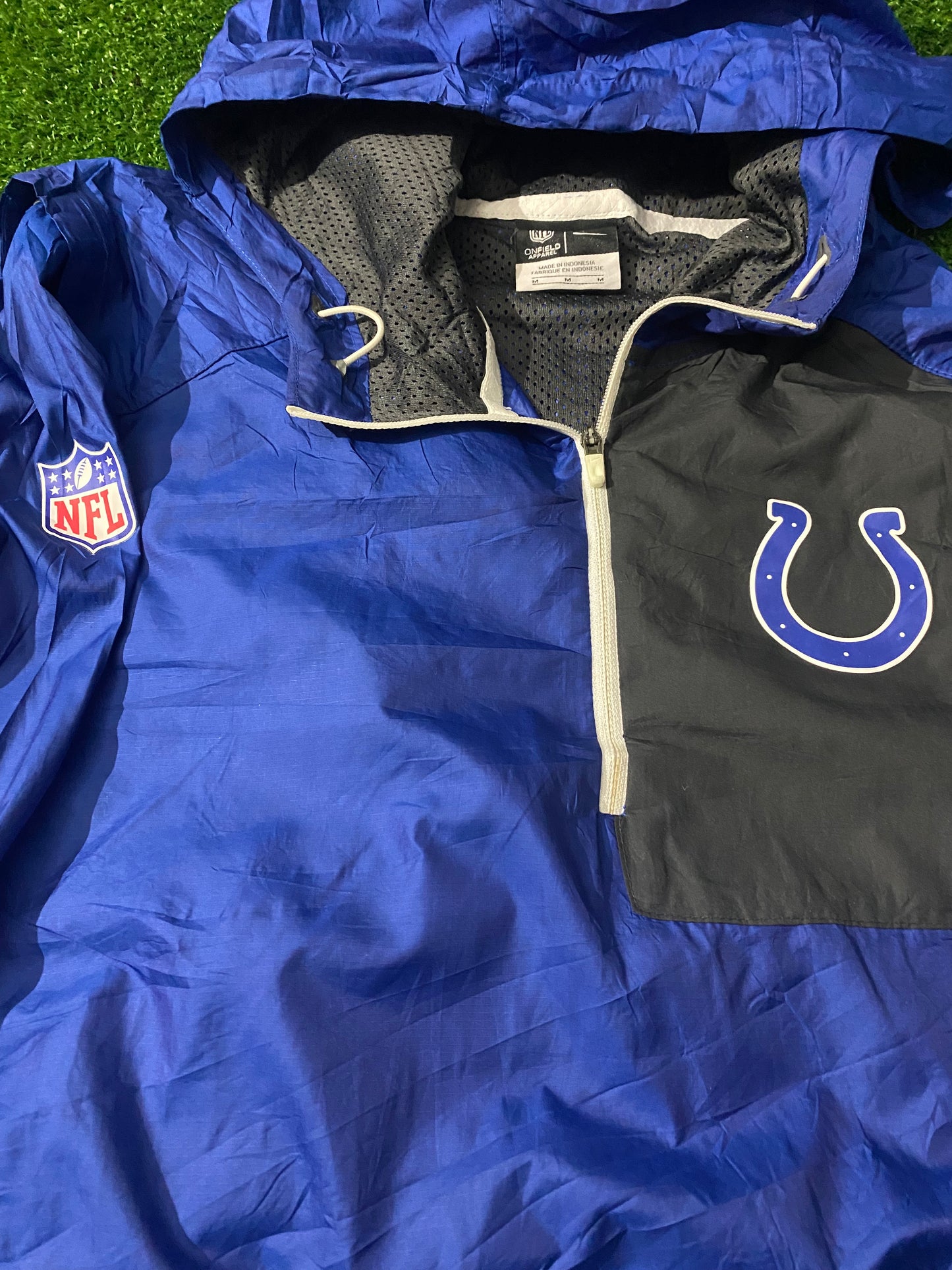 Indianapolis Colts NFL American Football USA Medium Mans Lighter Breathable Lined Zip Up jacket