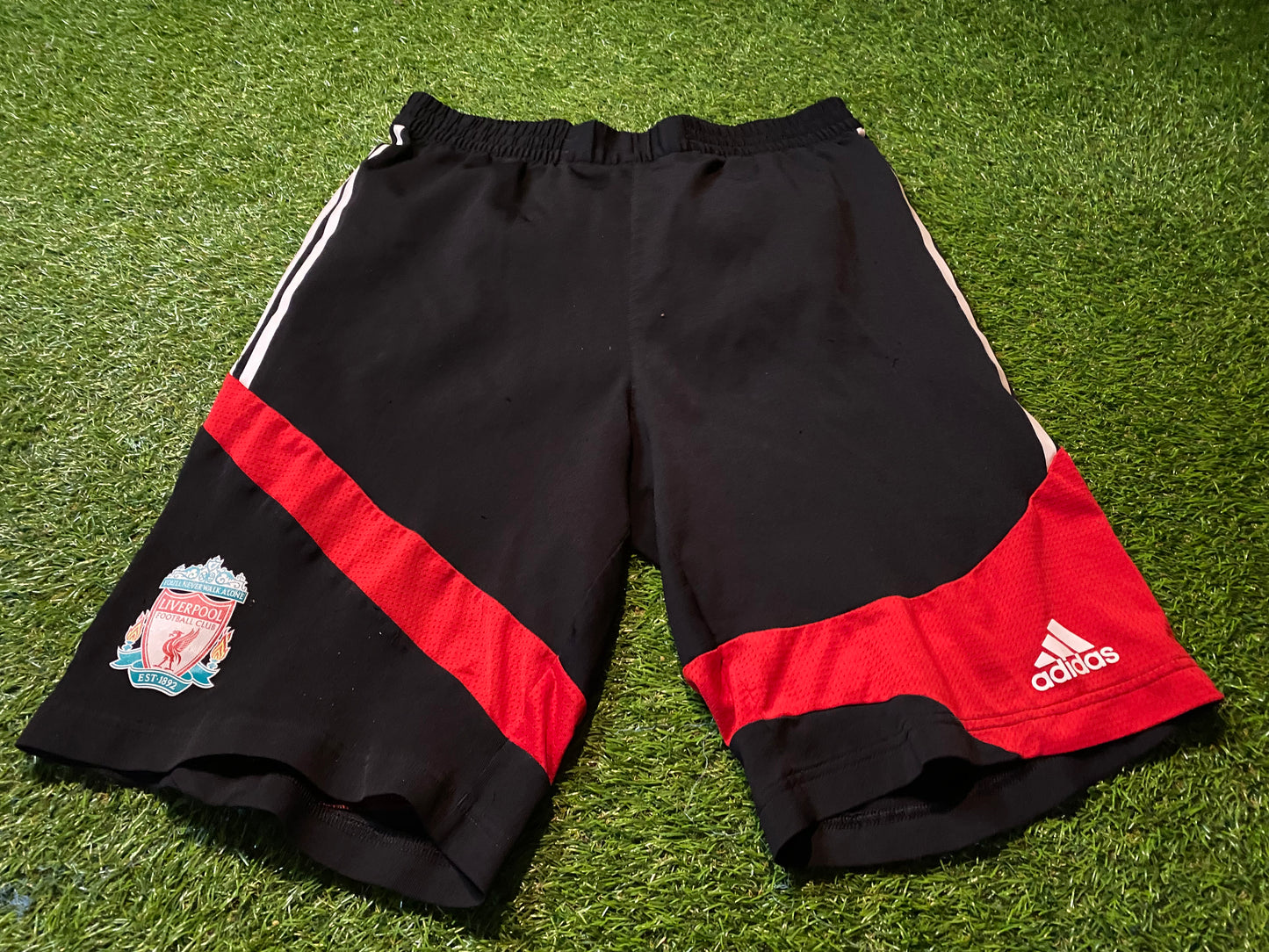 Liverpool FC England Football Large Mans Adidas Longer Leisure Shorts