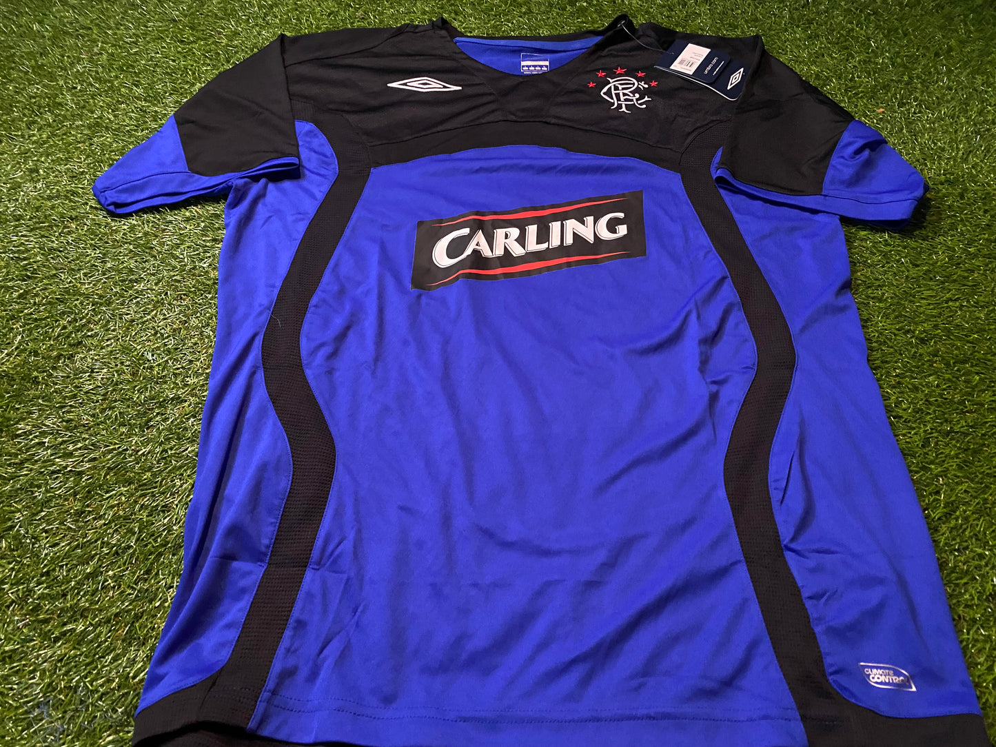 Glasgow Rangers Scotland Ulster Football Large Mans New BNWT Umbro Leisure Jersey