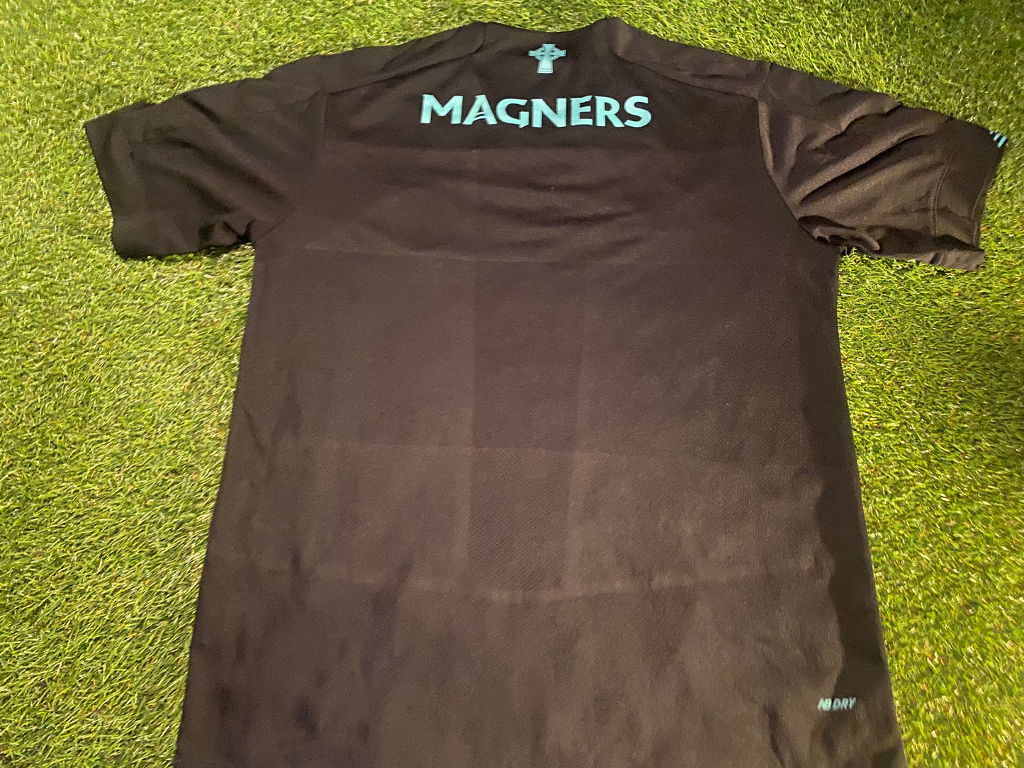 Celtic FC Scotland Scottish Soccer Football Medium Mans 2021 Away Jersey
