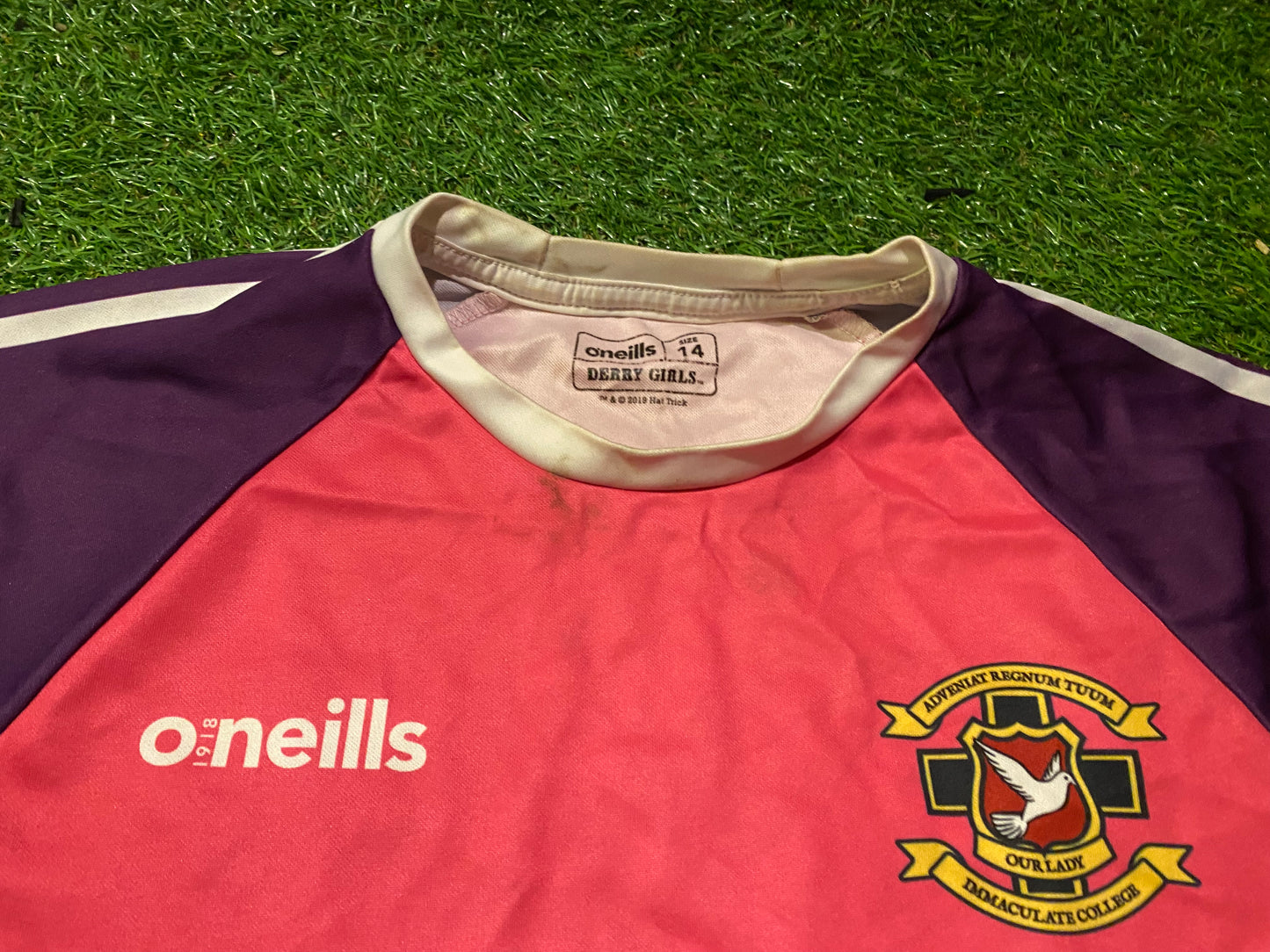 Derry Girls TV GAA Gaelic Football Oneills Adult Womans Females Size 14 XL Jersey
