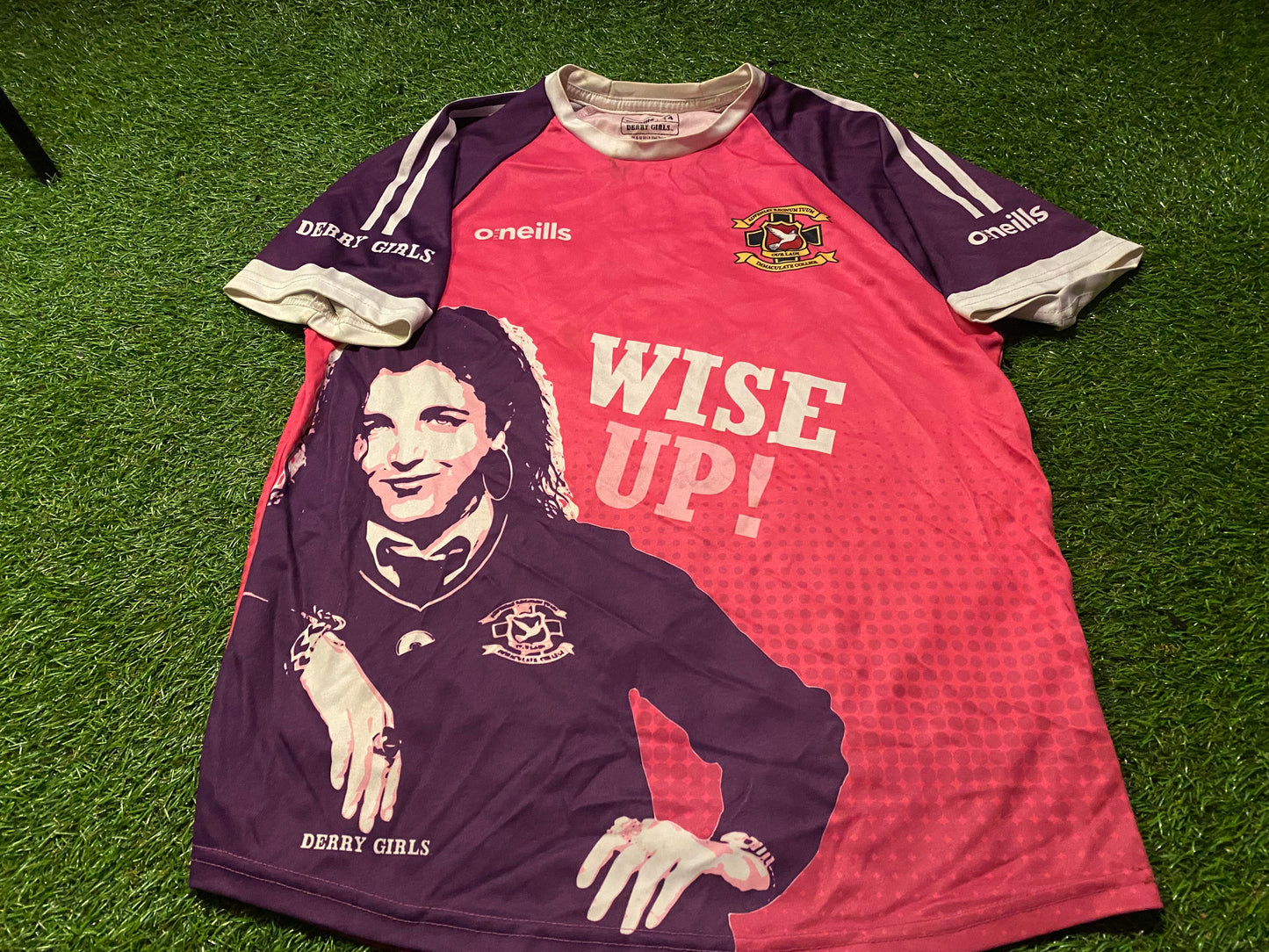 Derry Girls TV GAA Gaelic Football Oneills Adult Womans Females Size 14 XL Jersey