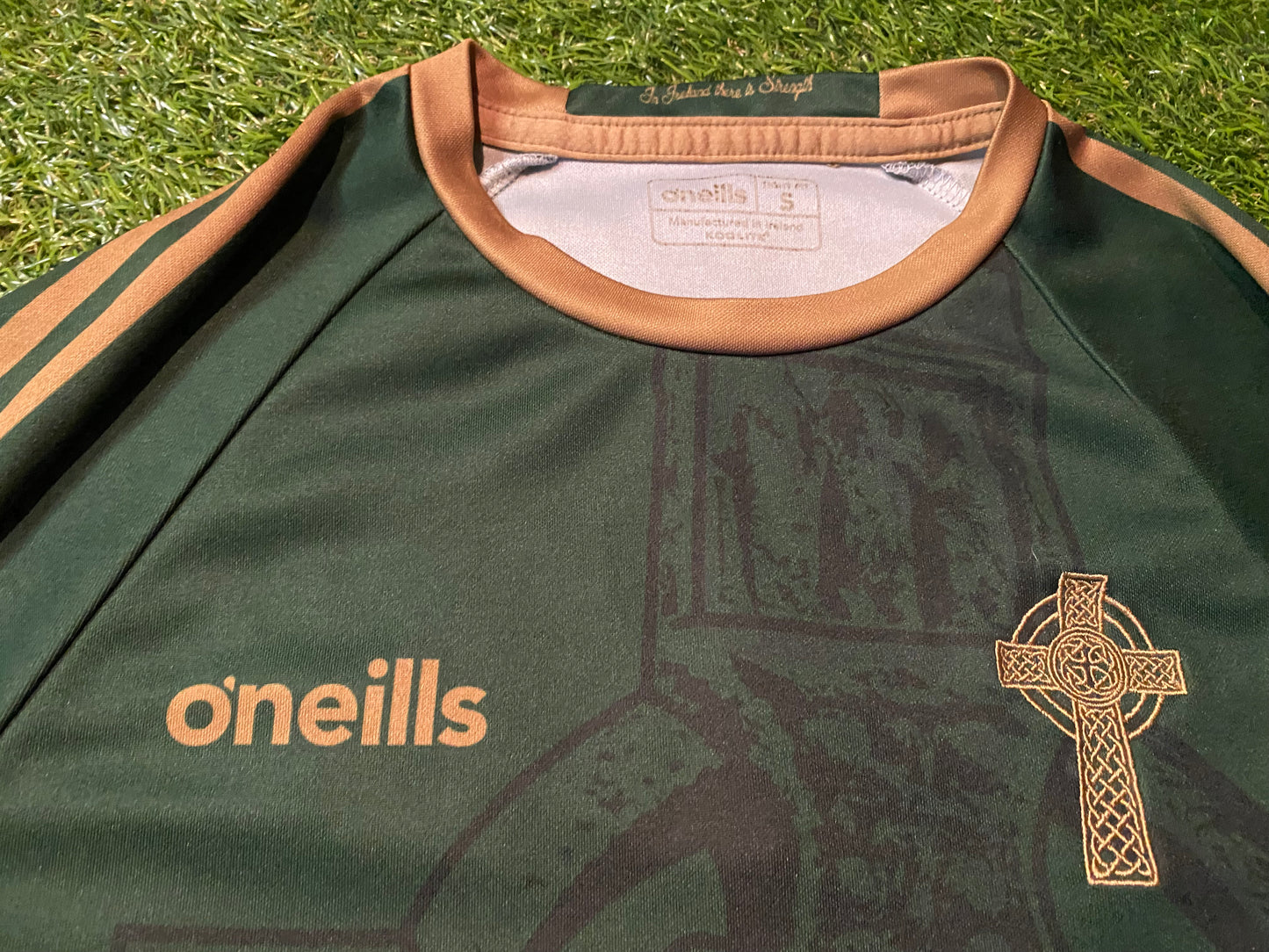 Irish Republican GAA Gaelic Football Ireland Eire Small Mans Tight Fit Jersey