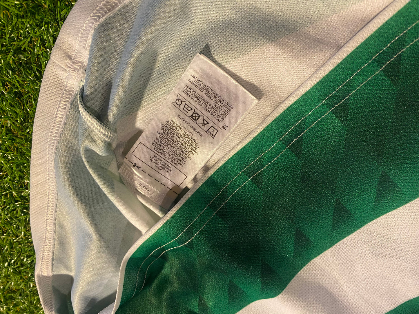 Celtic FC Scotland Scottish Soccer Football Large Mans 2023 Adidas Made Home Jersey
