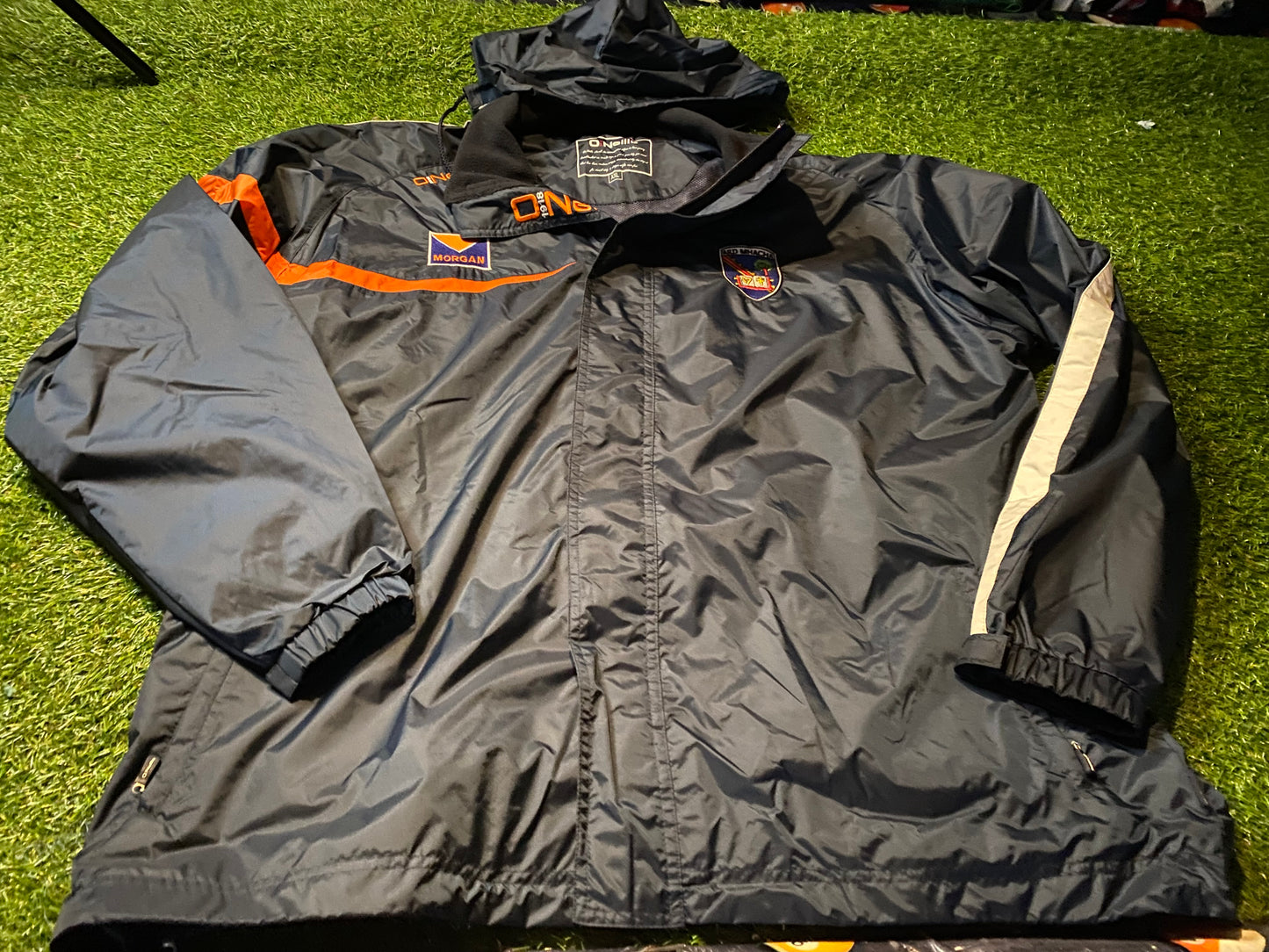 Co Armagh GAA Gaelic Football Ireland New Big XXL 2XL Mans Hooded Weatherproof Coat